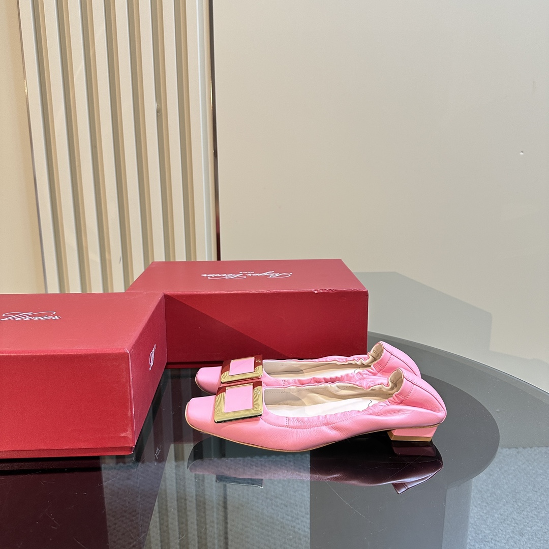 Roger Vivie RV Ballet Shoes: Sheepskin Comfort, Italian Craftsmanship, Luxurious Style