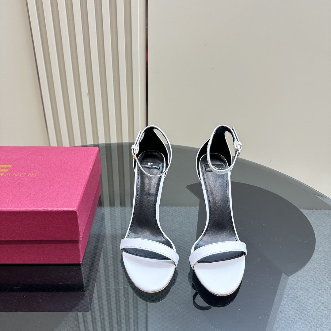 Luxurious Elisabetta Franchi Heels: Italian Fashion Brand with High-Speed Elegance - 图片 2