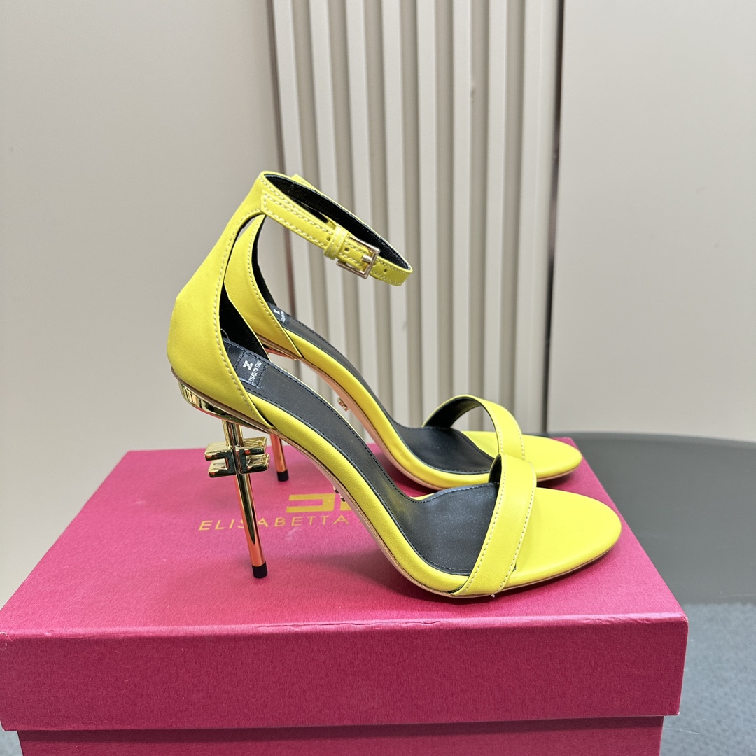 Elisabetta Franchi: Luxurious Italian Fashion Brand with High-speed Style - 图片 5