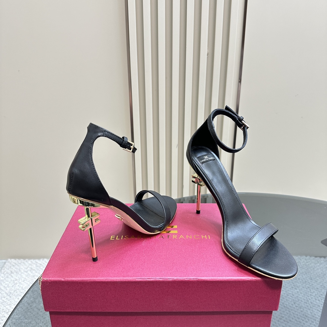 Luxurious Italian Fashion Brand Elisabetta Franchi: Elegant High-Speed Fashion with Diamond Belts. - 图片 3