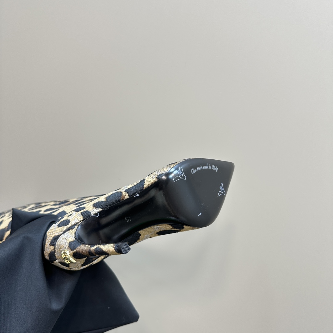 Dolce & Gabbana Panther Knee Boots: Brown, Original Fabric, Sheepskin, Full Skin. - 图片 9