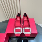 Prezzo di fabbrica 456310 Versione top Roger Vivie*| Serie di fibbie di Rhinestone classica RV Scarpe personalizzate Versione Ultra -Temperamento di superpotenza positivo è davvero più bello !!! Full Fairy, la tomaia luccicante con una strass di Binglinbinglin sta semplicemente accecando gli occhi! Il strass circonda la bellezza gigante al sole. 1 Prezzo di fabbrica 456310 Versione top Roger Vivie*| Serie di fibbie di Rhinestone classica RV Scarpe personalizzate Versione Ultra -Temperamento di superpotenza positivo è davvero più bello !!! Full Fairy, la tomaia luccicante con una strass di Binglinbinglin sta semplicemente accecando gli occhi! Il strass circonda la bellezza gigante al sole.