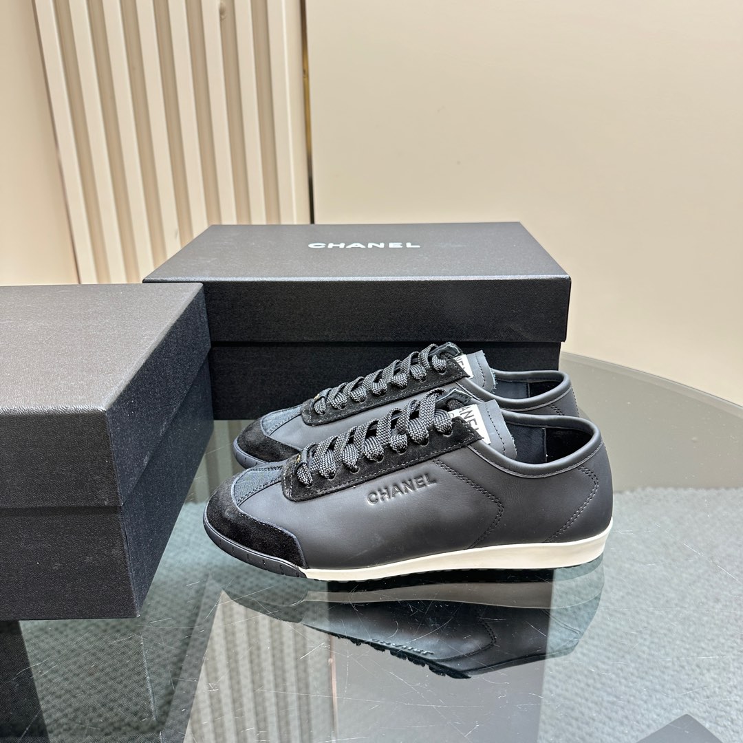 NO:130016,Counter [authentic level] version!  !  The same counter with CHANEL GD is a super hit!  The counter is crazily snatched up, and the photos are popular on major social platforms. This issue of dad shoes is really cool. It is definitely the hottest style in spring and summer this season. It will not stick to the feet or scratch the feet. The texture is very comfortable to use. It is highly recommended to buy it. This series is now available for sale!  !  Exclusive custom logo with mold opening. Size 35-40, casual shoes/sports shoes, chanel, sneakers19860909专柜【正品级】版本！！CHANEL GD同款专柜超级大爆款！专柜简直疯抢了,各大社交平台热门晒图,这期老爹鞋真的太帅了,绝对是这一季春夏最热门的款式,不卡脚也不会磨脚,质感上脚是非常舒服的,强烈推荐入手,本系列现已登陆发售！！ 独家开模定制logo. 码数35-40,休闲鞋/运动鞋,chanel,sneakers,Women's Shoes