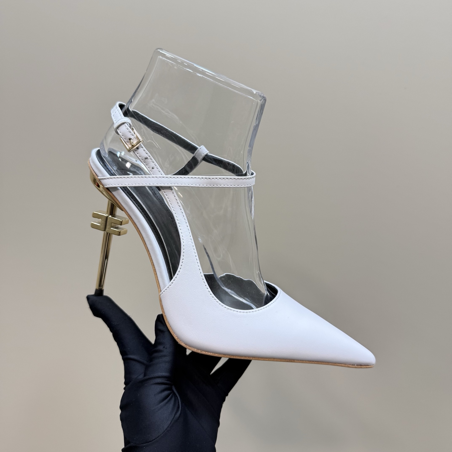 Elisabetta Franchi: Italian Luxury Fashion with Sharp Elegance and High Quality - 图片 8