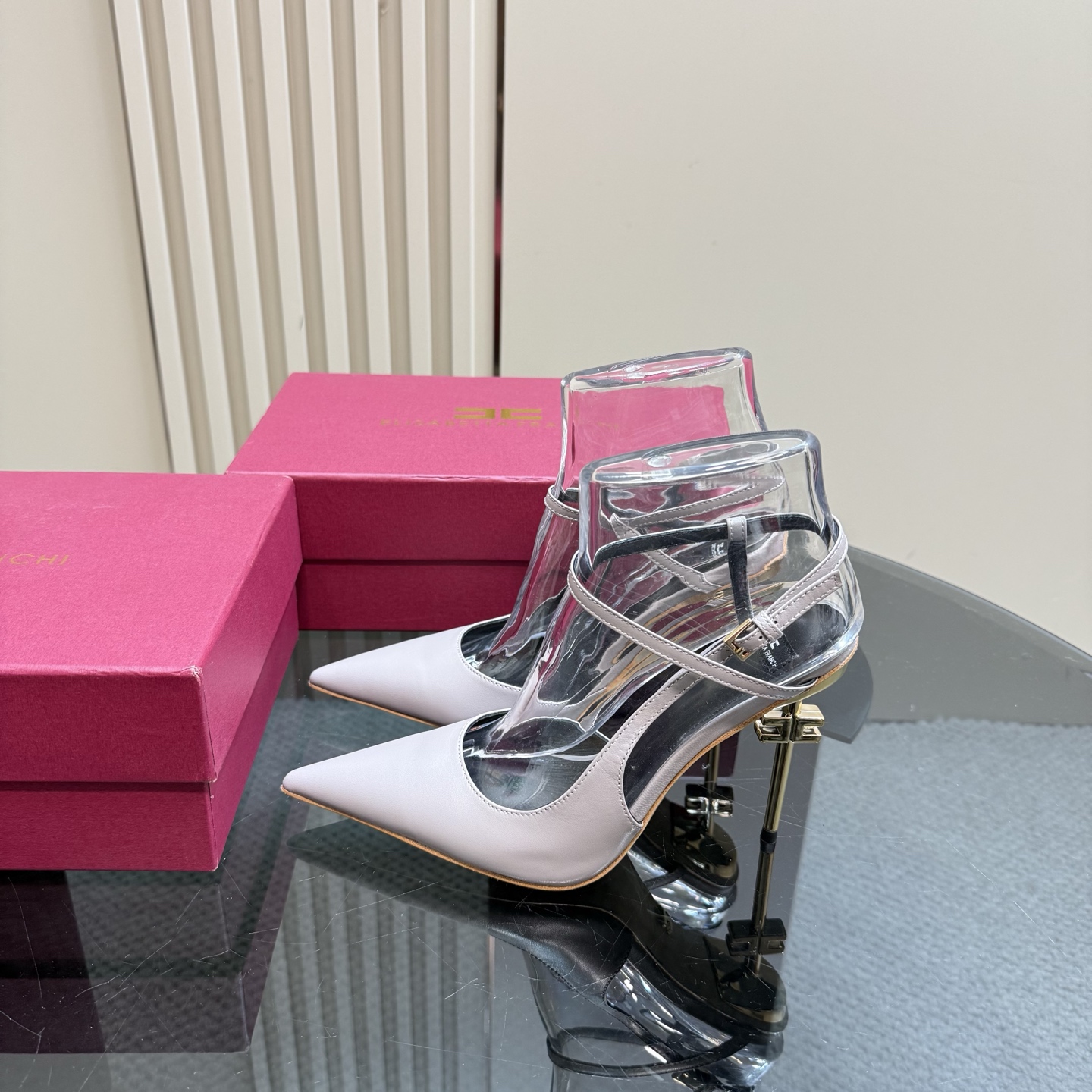 Elisabetta Franchi: Luxurious Italian Fashion with High-Speed Elegance