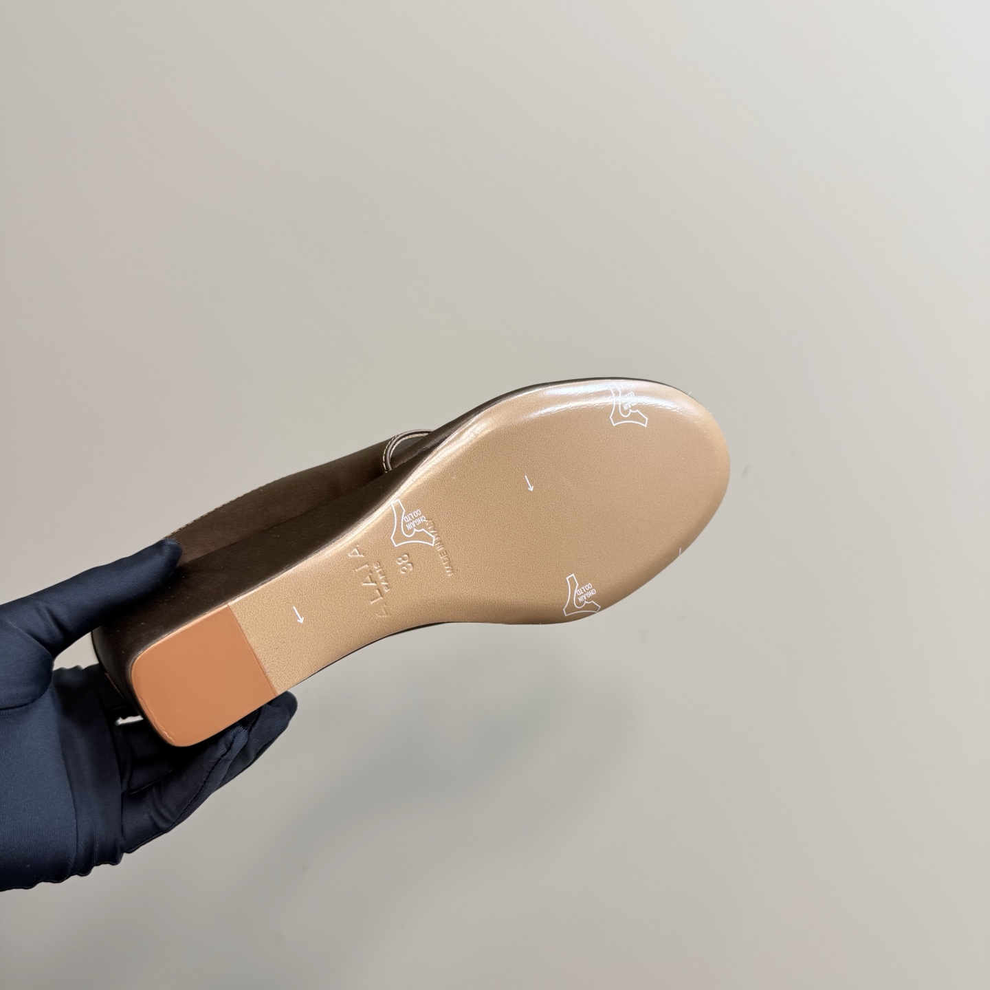 ALAÏA High Love Sculptural Heel Silk Thong Sandals - Comfortable & Elegant 10 i1742296963470 2654 0 8