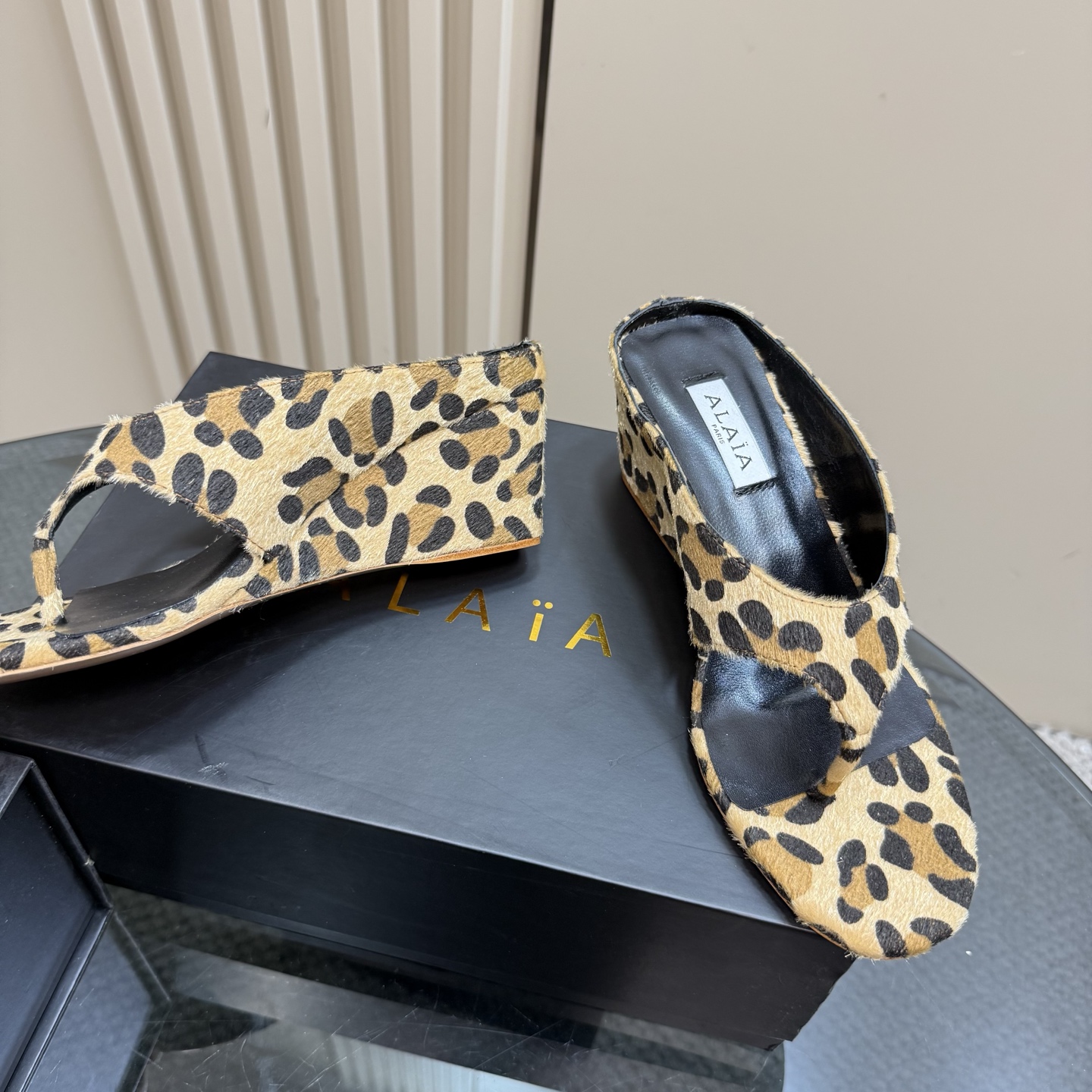 ALAÏA High Love Sandal with Leopard Print, Silk Upper, and Sculptural Heel 5 i1742297122980 1946 0 2