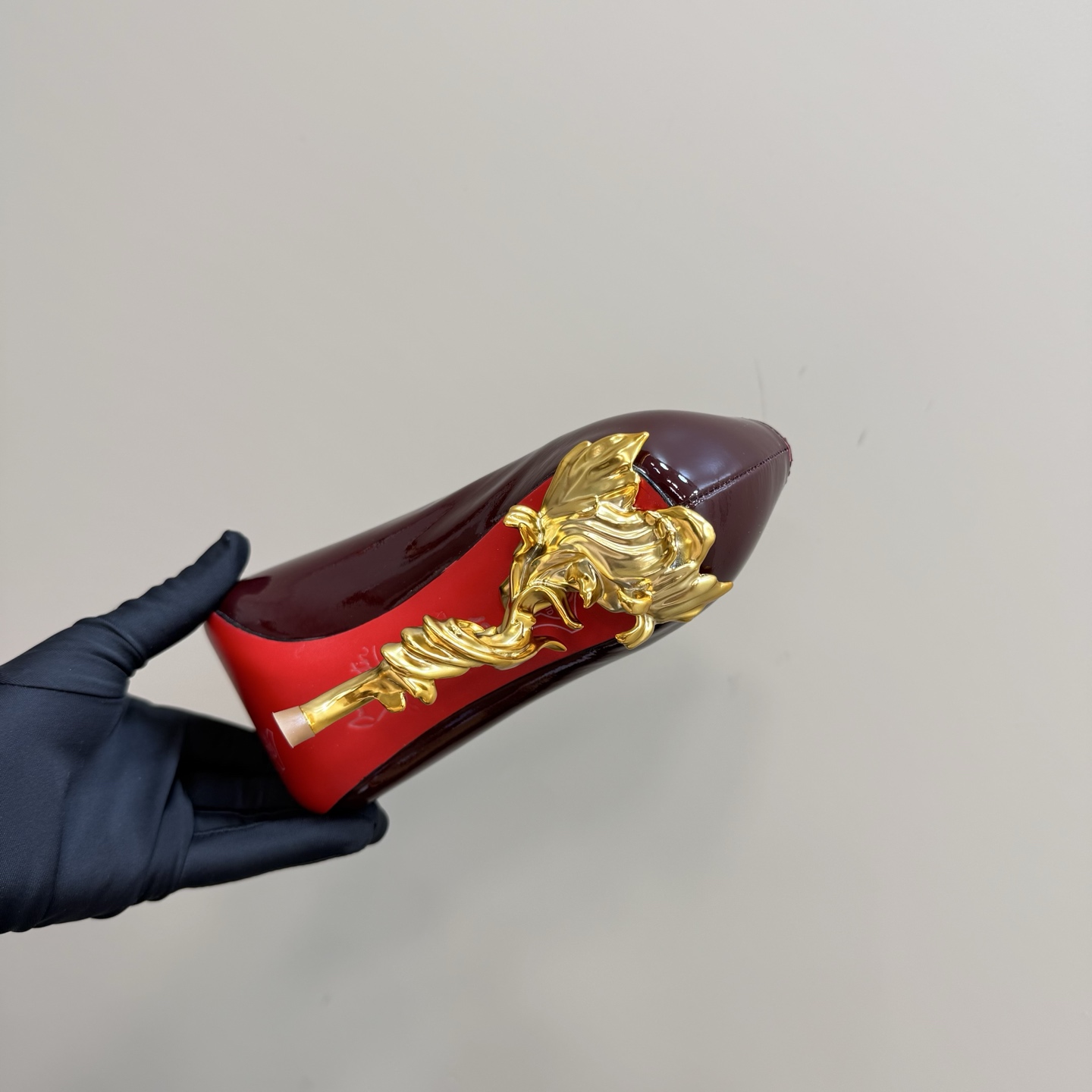 Christian Louboutin 2025 Spring/Summer Heels - Sculptural Artistry 10 i1743375931141 3823 0 8