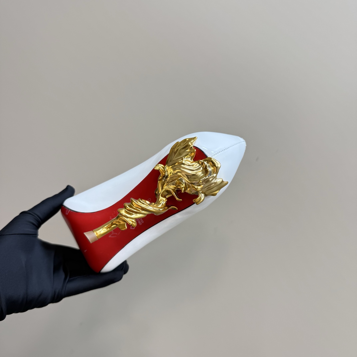 Christian Louboutin White Patent Leather Pumps with Sculptural Gold Heel 10 i1743375953567 7066 0 8