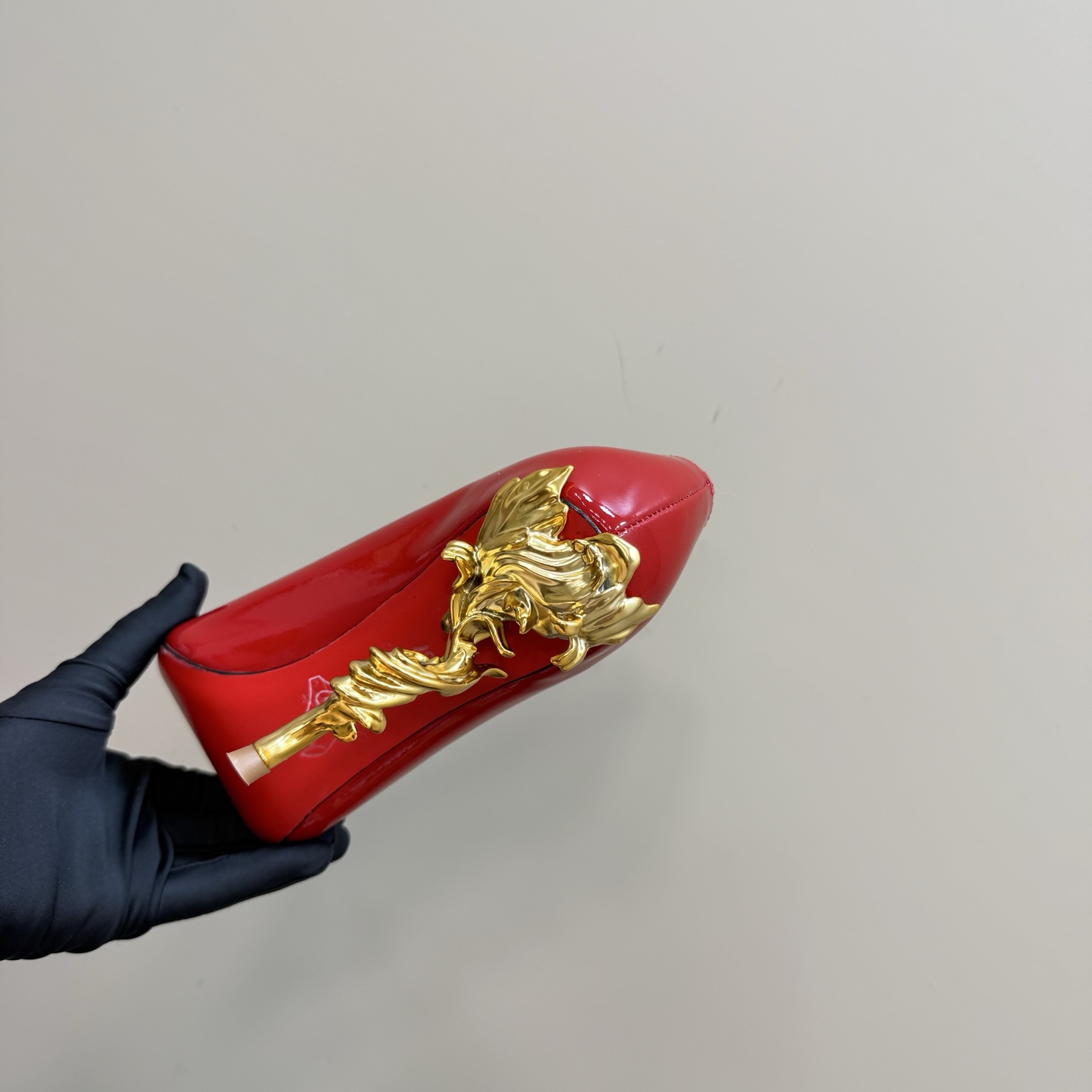 Christian Louboutin Red Patent Leather Pumps with Sculptural Heel 10 i1743375975052 2196 0 8