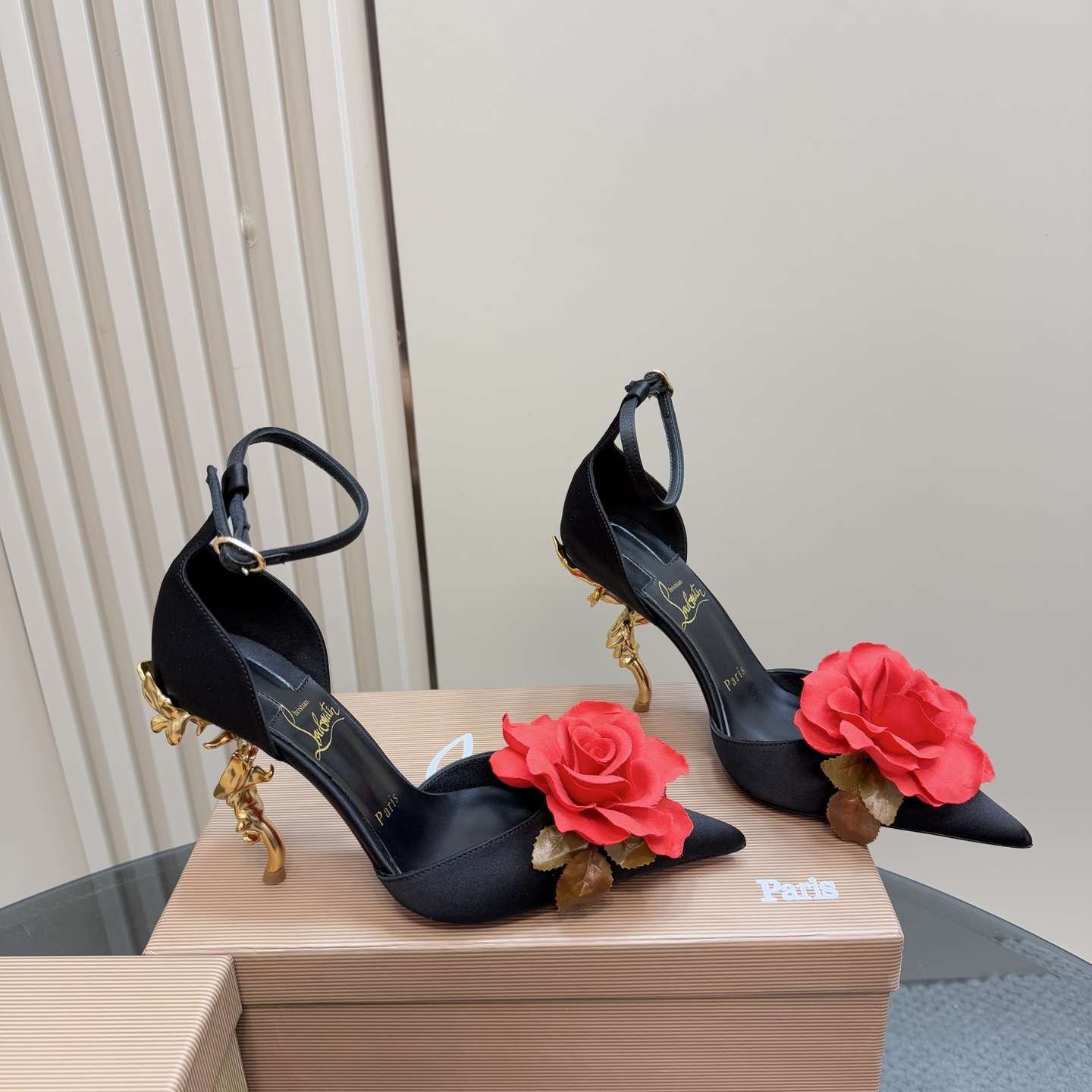 Christian Louboutin 2025 Runway Heels - Limited Edition Sculptural Art 6 i1743376634634 1654 0 3