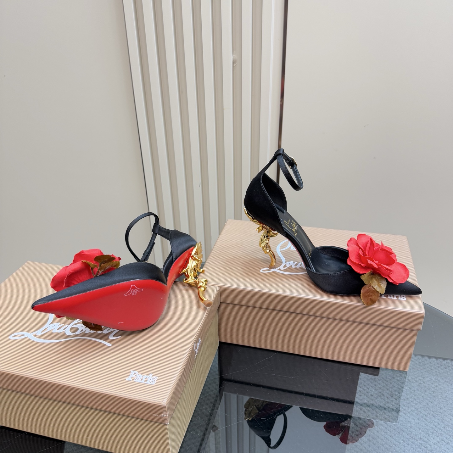 Christian Louboutin 2025 Runway Heels - Limited Edition Sculptural Art 8 i1743376634666 4017 0 5