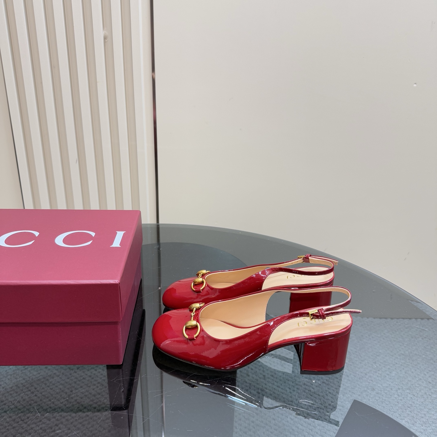 NO:259283,High-version GUCCI 2025 new women's horse-bit mid-heel sandals high heels, catwalk style, original development. To ensure comfort, carefully polished shoe last for 3 months. This year, the super popular waterproof platform series, gucci has also started the update of this series~ ———————————————————————————————————————————————————————————————————————————————————————————————————————————————————————————————————————————————————————————————————————————————————————————————————————————————————————————————————————————————————————————————————————————————————————————————————————————————————————————————————————————————————————————————————————————————————————————————————————————————————————————————————————————————————19860909高版本GUCCI 2025新款女士马衔扣中跟凉鞋高跟鞋 走秀款,原版开发.为保证舒适度精心打磨鞋楦3个月之久.今年超流行防水台系列,gucci也开始了这个系列的更新了～ ——————————————— 材料面料进口原版布料,漆皮 内里内里羊皮 跟高5.5cm  码数35-42（40,41,42订做）,凉鞋,gucci,sandals,high heels,sheepskin,Women's Shoes