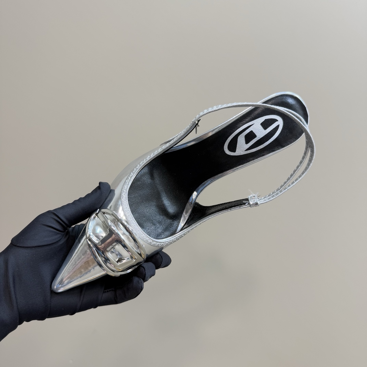 Top Edition 700: Diesel’s Iconic Spring/Summer 2024 High Heels - 图片 8