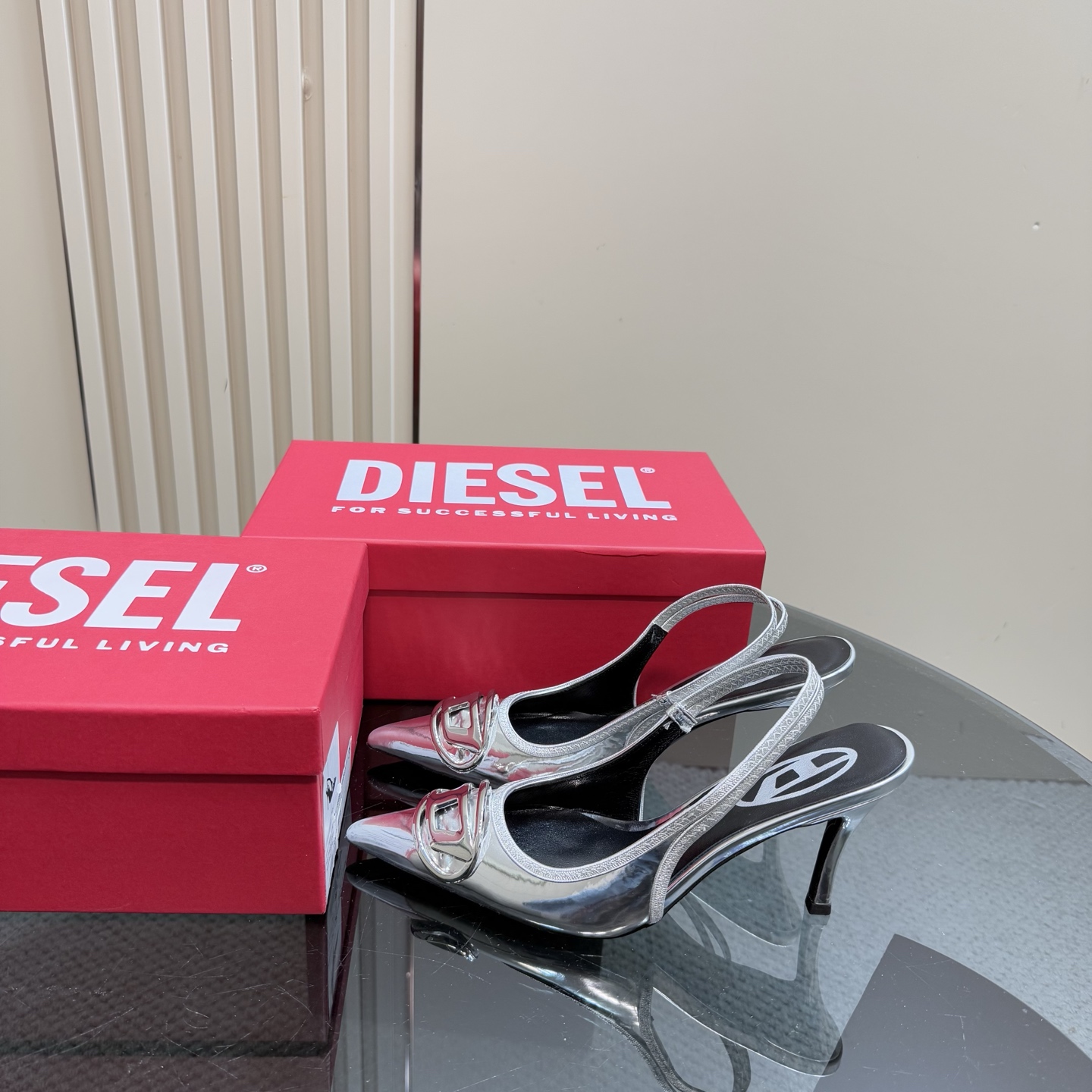 Top Edition 700: Diesel’s Iconic Spring/Summer 2024 High Heels