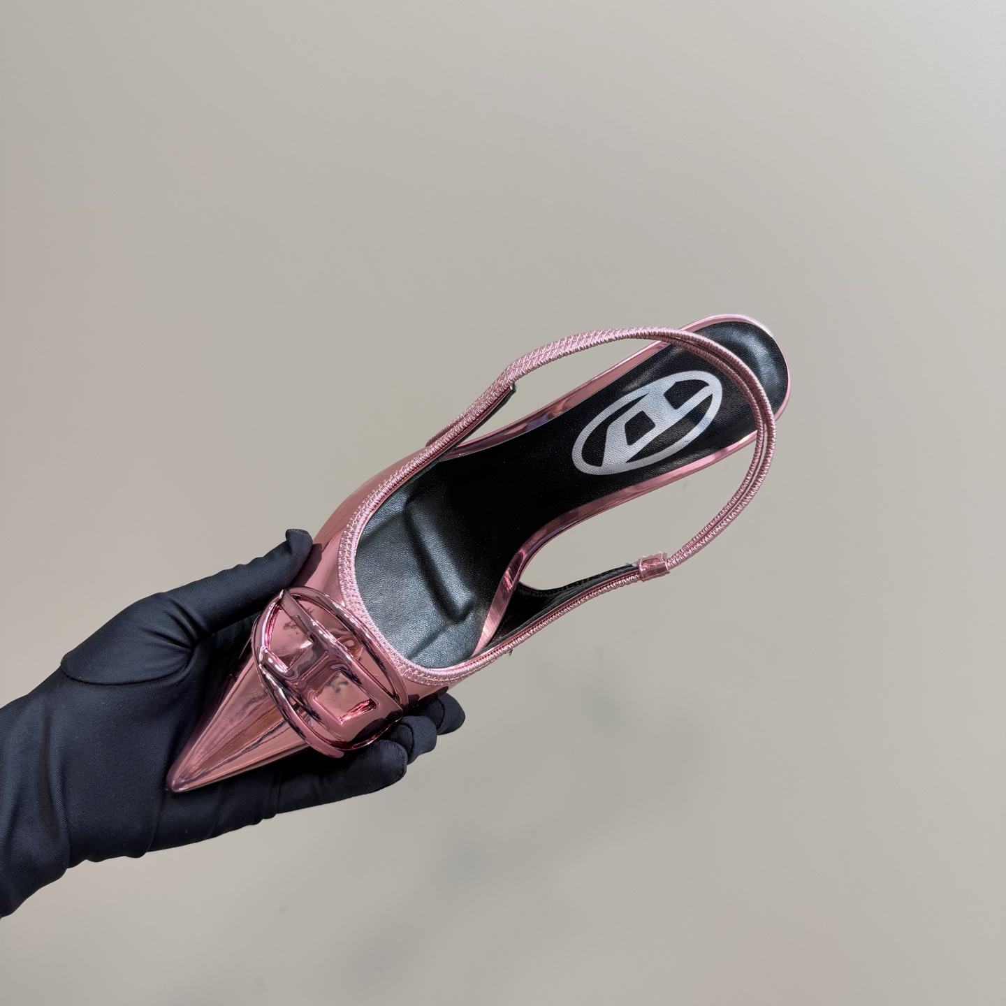 Diesel’s Top Edition 700: 2024 Spring/Summer Post-Pretty Heels Collection - 图片 8