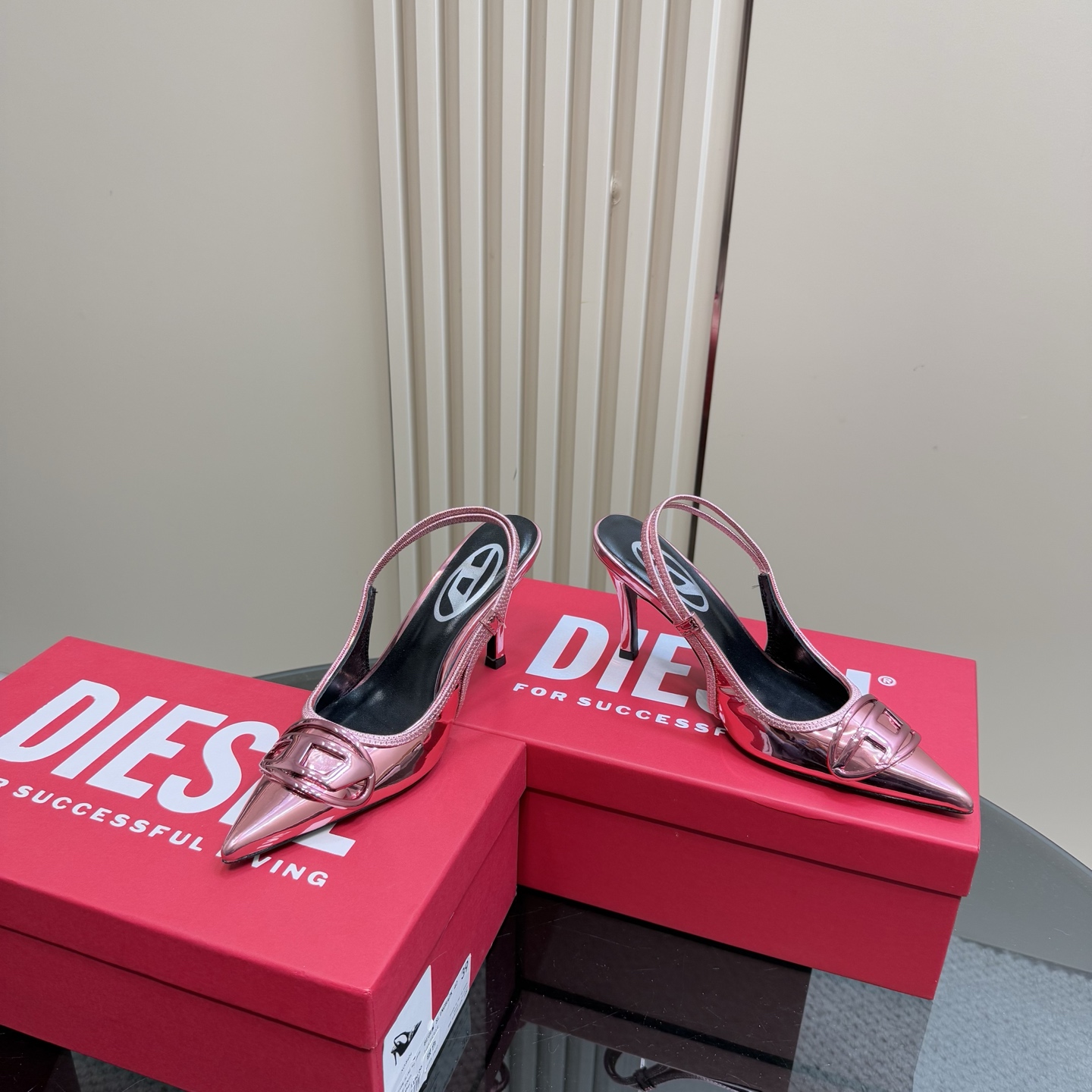 Diesel’s Top Edition 700: 2024 Spring/Summer Post-Pretty Heels Collection - 图片 5