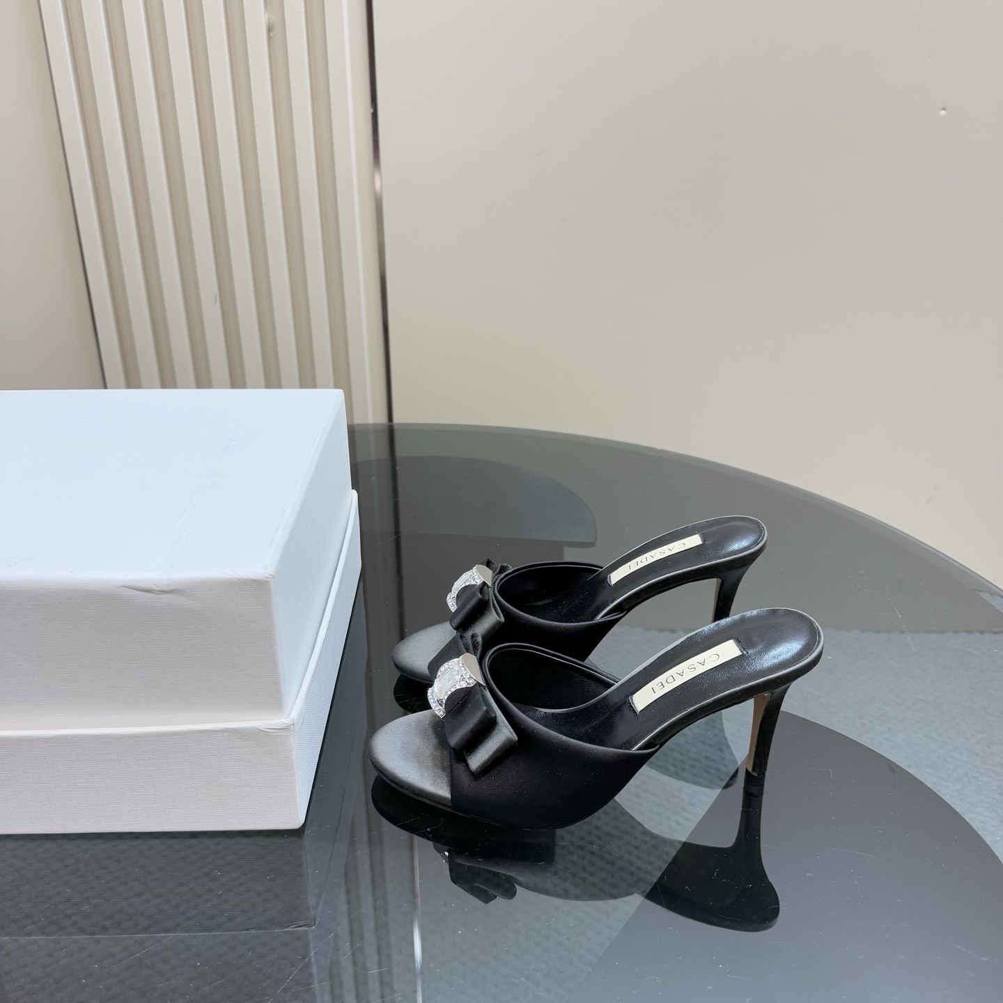 Stylish CASADEI/Cassanti Heels with Water Drills and Italian Leather – Irresistible Quality and Charm - 图片 1