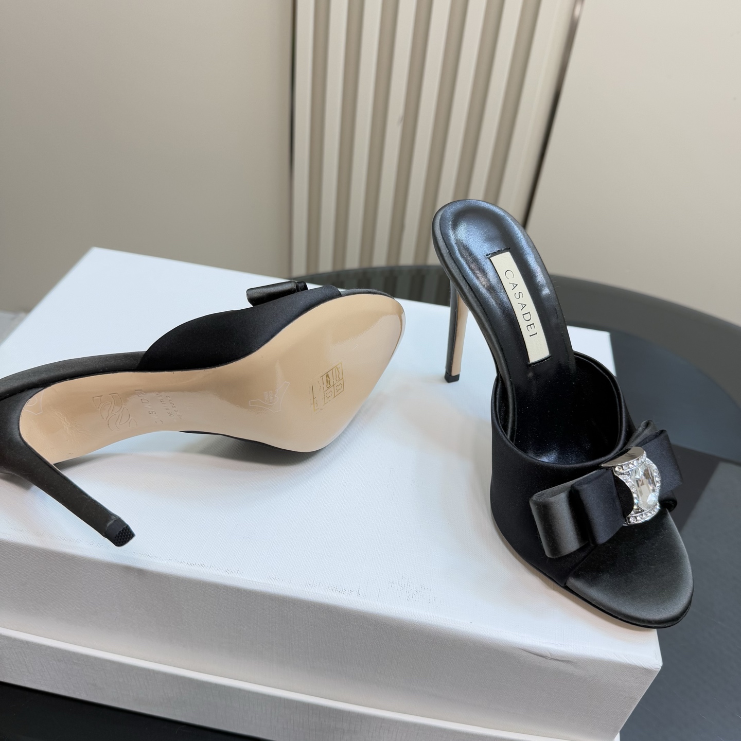 Stylish CASADEI/Cassanti Butterfly Heel Shoes with Water Drills and Italian Leather - 图片 5