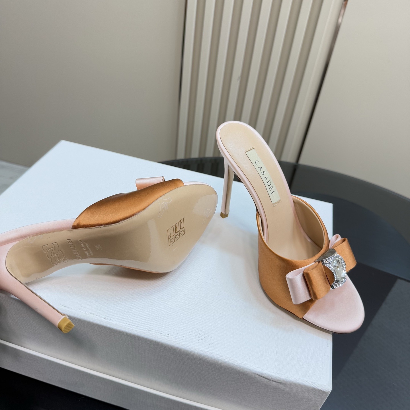 Stylish CASADEI/Cassanti Butterfly Heel Shoes: Quality, Charm, and Elegance! - 图片 5