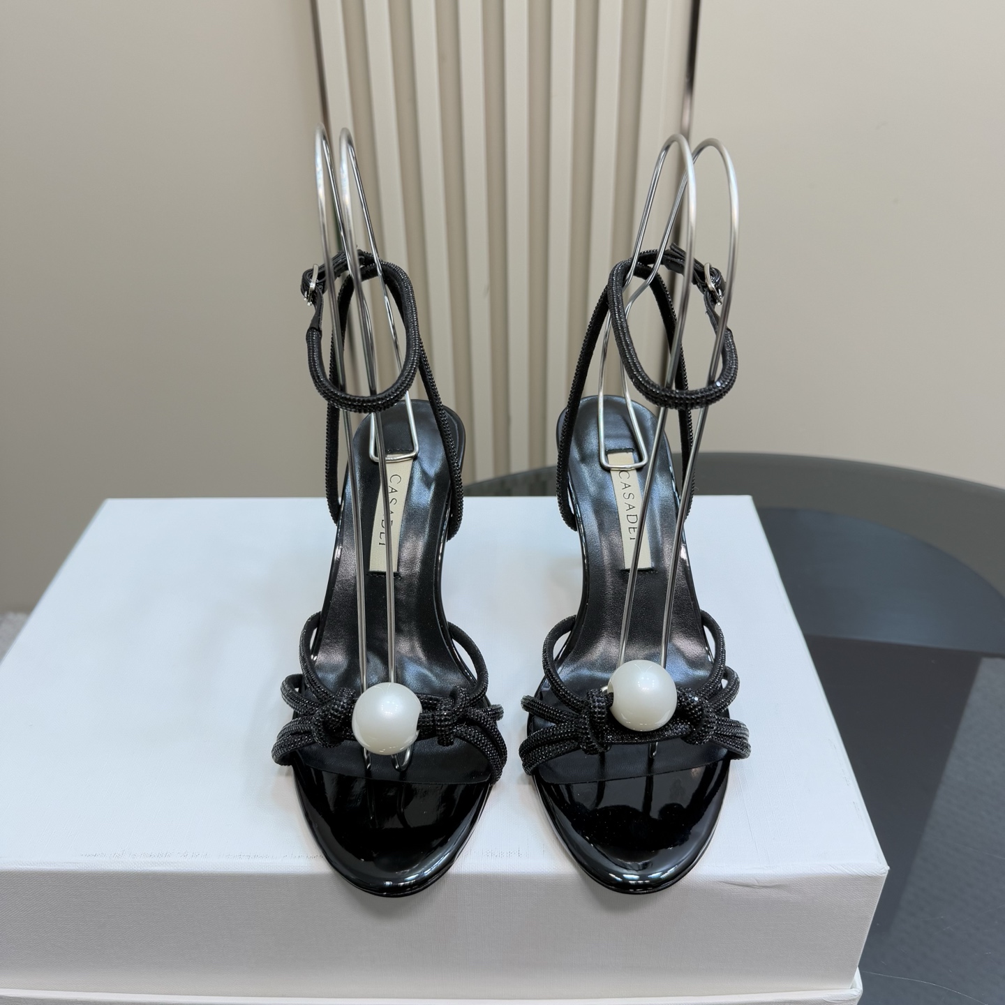 Stylish CASADEI/Cassanti Pearl Water Drills Sandals: High-quality, Sexy Heels for Women - 图片 2