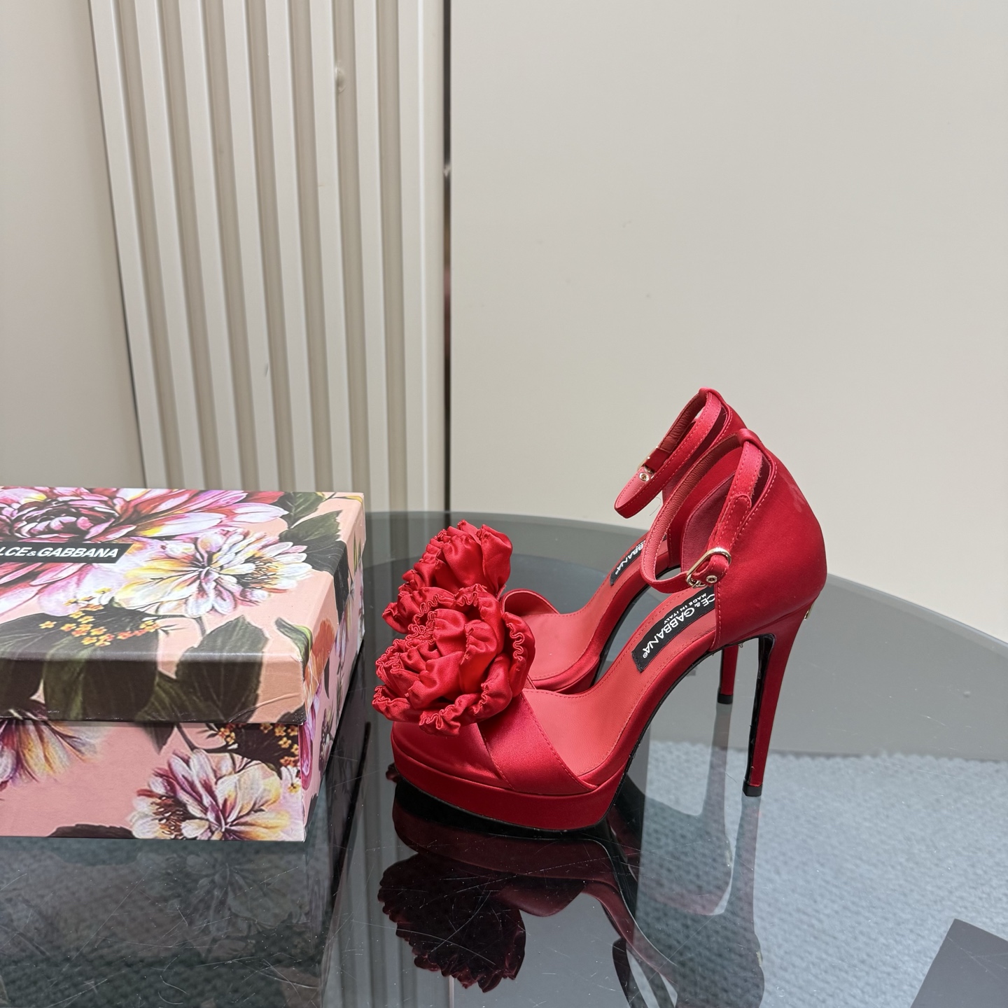 NO:260665,Dolce & Gabbana 25Ss Water table sandals Upper: silk Inner sheepskin Fighting: sheepskin Water table 2cm Heel height: 12cm Size 35-41 (40.41 custom made), high heels sandals, Dolce & Gabbana, sandals, high heels, sheepskin, real silk19860909Dolce & Gabbana 25Ss 水台凉鞋 鞋面:真丝 内里羊皮 垫脚:羊皮 水台2cm 跟高:12cm 码数35-41(40.41定做),高跟鞋凉鞋,Dolce&Gabbana,sandals,high heels,sheepskin,real silk,Women's Shoes