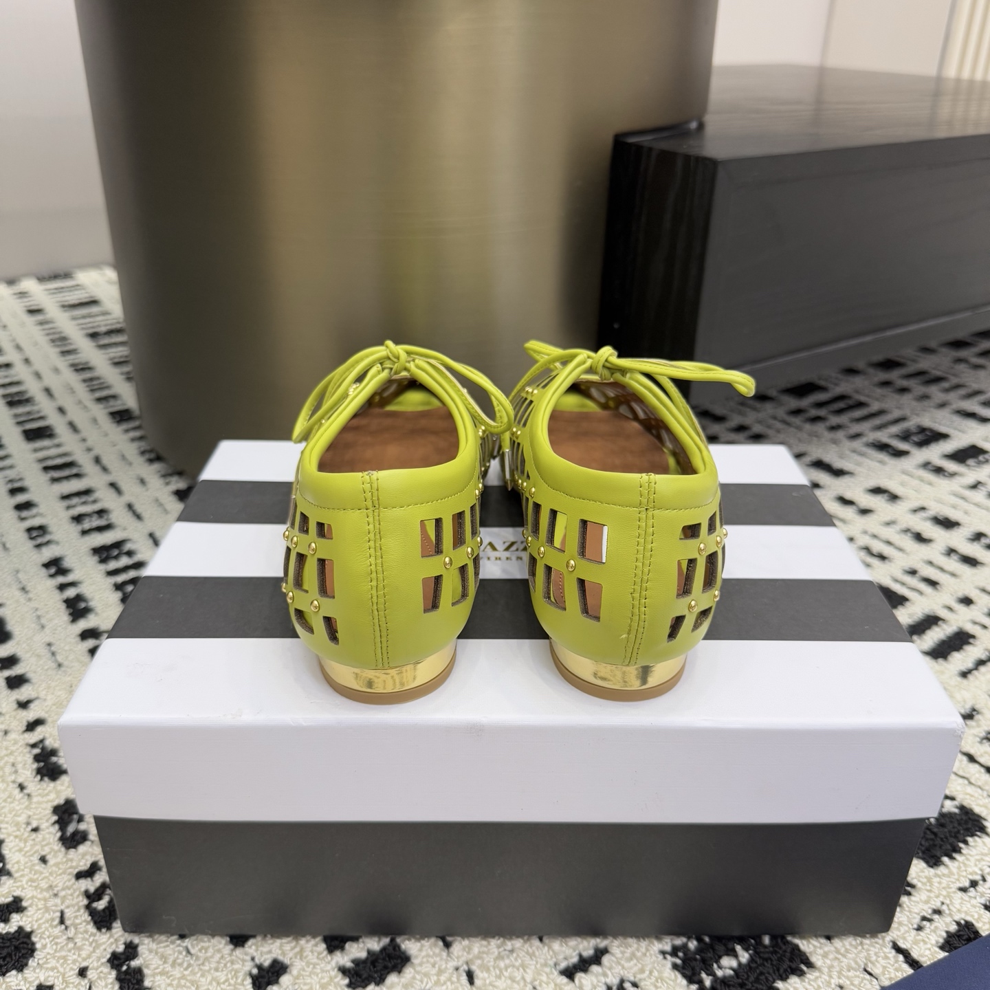 Aquazzura Green Leather Studded Point-Toe Flats Elegant Lace-Up Shoes 7 i1746008624524 940 0 4