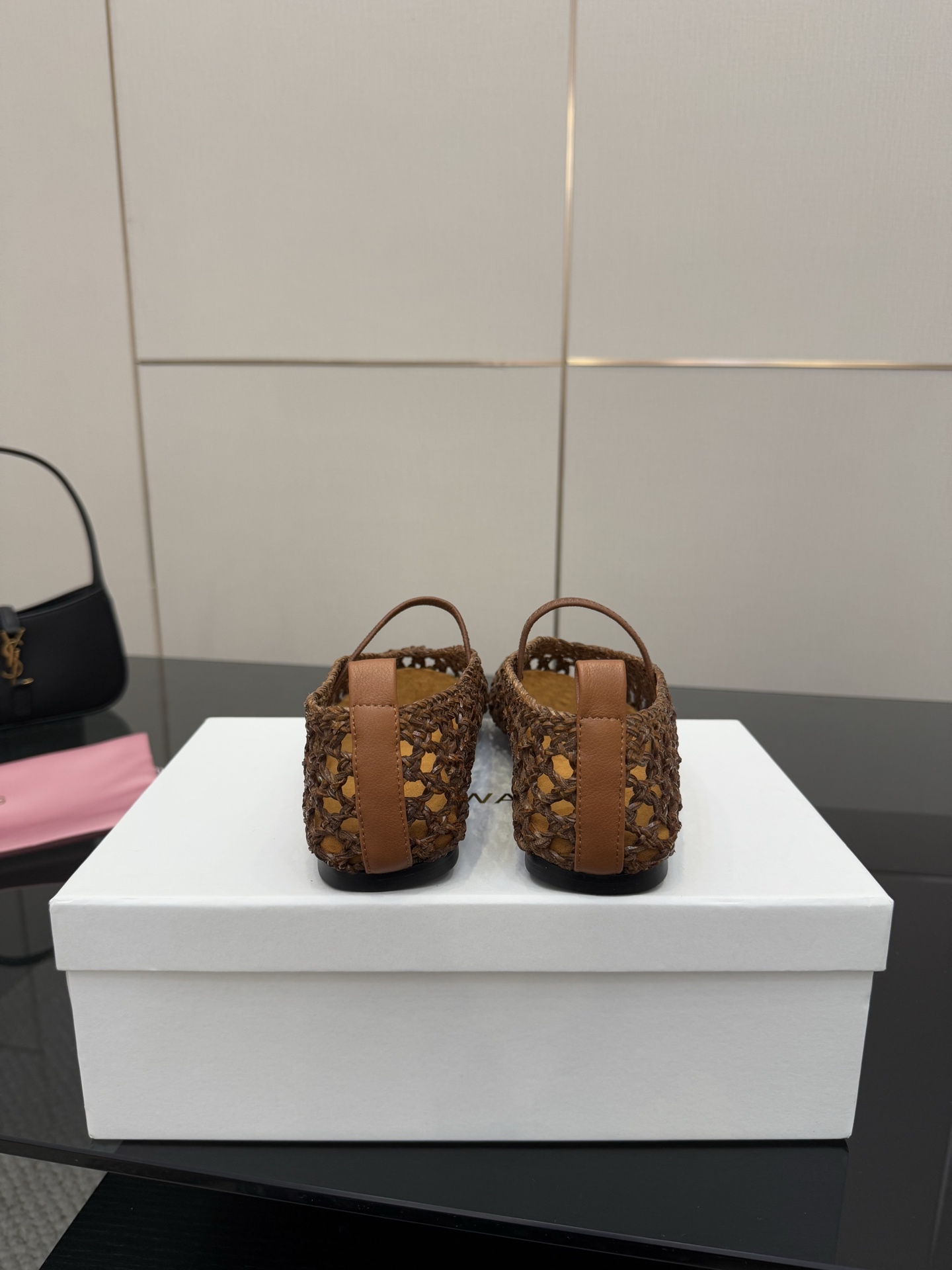 Stylish Weaved Mary Jane Shoes with Crystal Coating – Size 35 to 41 - 图片 4