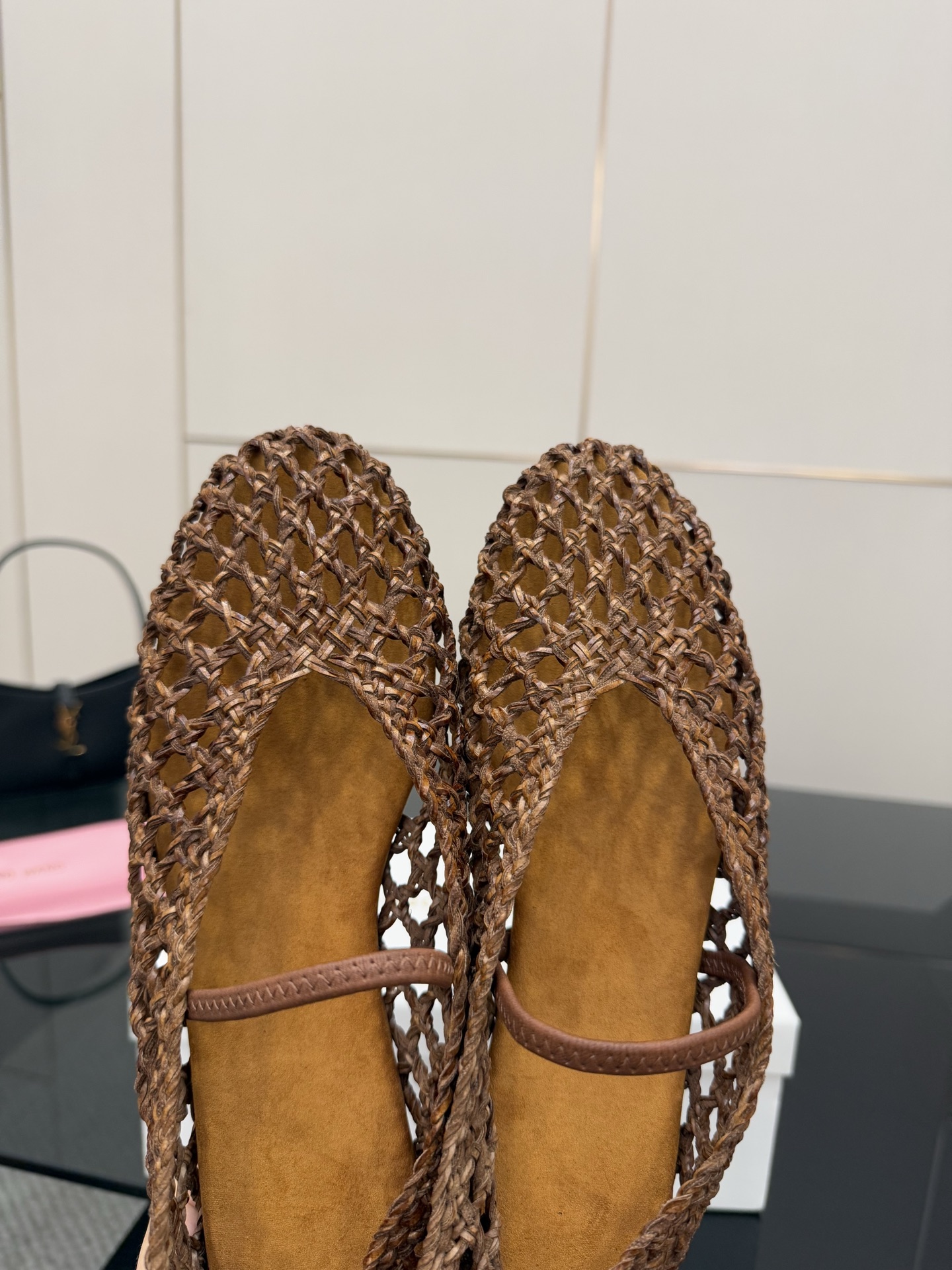 Stylish Weaved Mary Jane Shoes with Crystal Coating – Size 35 to 41 - 图片 7