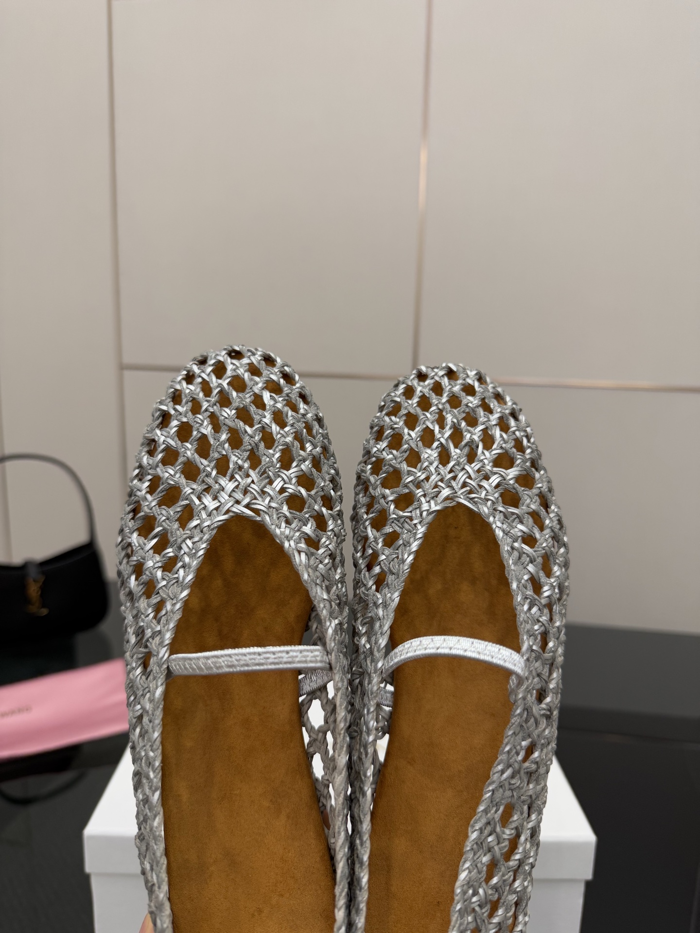 Stylish Weave Mary Jane Shoes with Crystal Coating – Size 35 to 41 - 图片 7