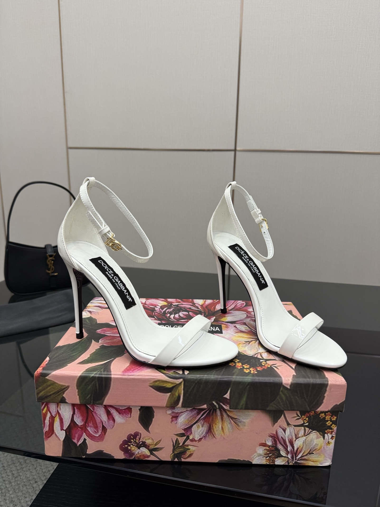 Dolce & Gabbana 25S High Heels: Paint Skin, Sheep Skin Inside, 11cm High - 图片 1
