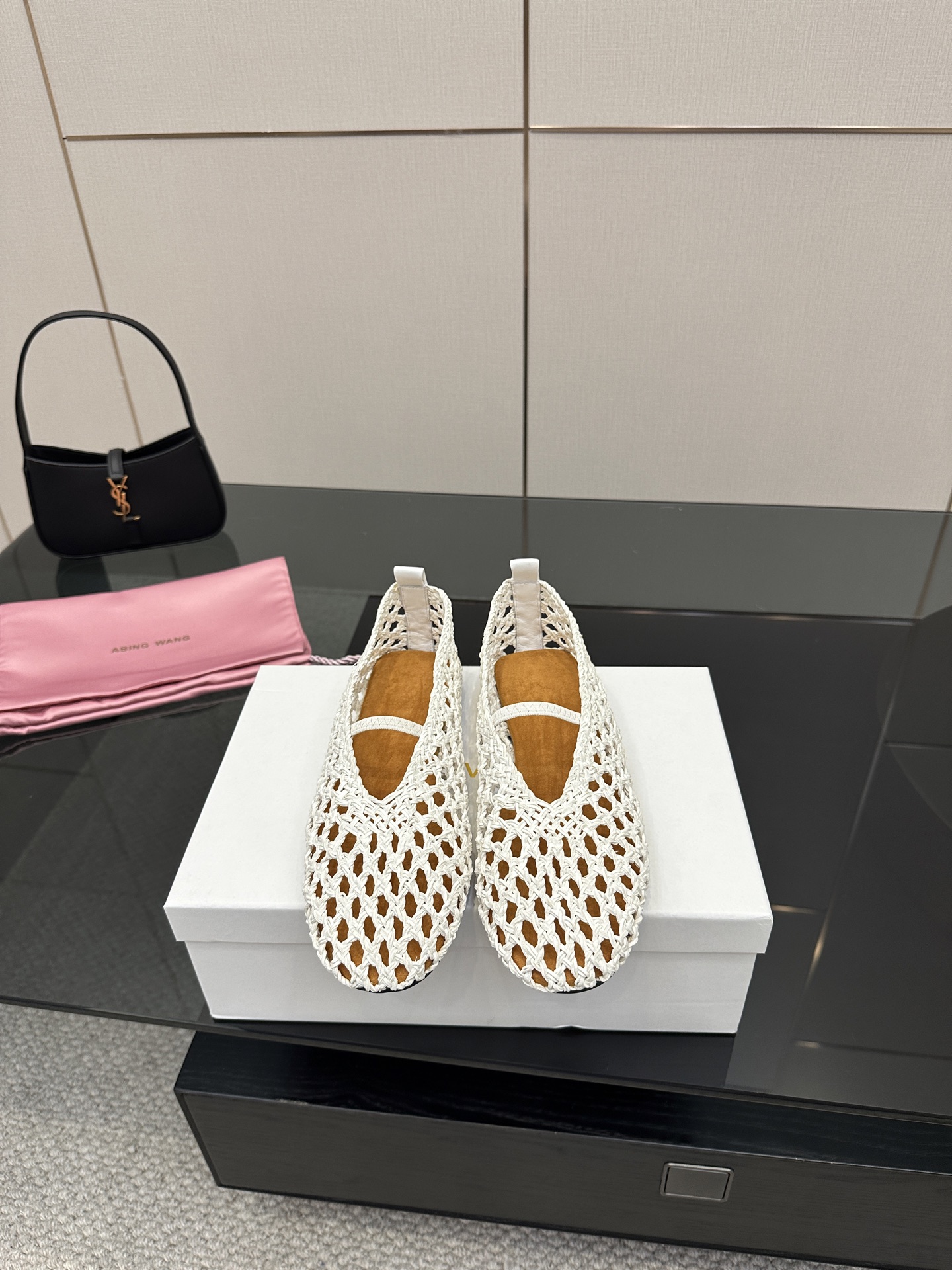 Stylish Weaved Mary Jane Shoes with Crystal Coating and Velvet Pumping Foot