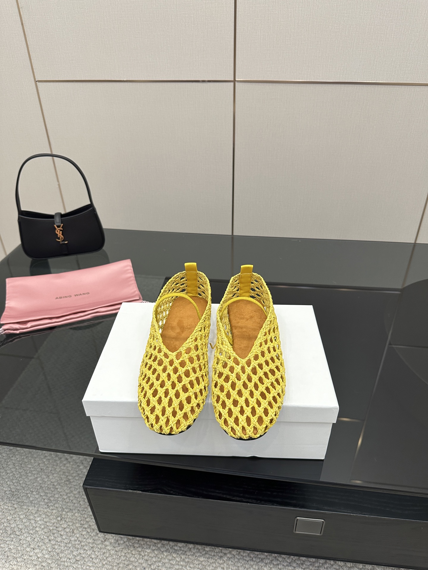 Stylish Weaved Mary Jane Shoes with Crystal Coating, Velvet Pumping Foot, Rubber Sole.