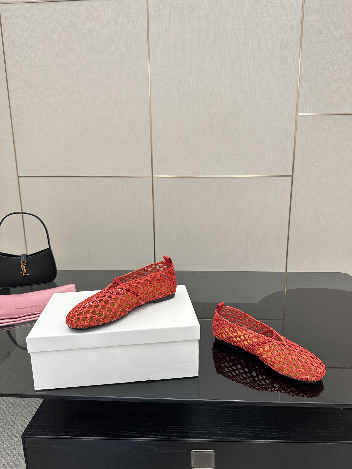 Abing Wang Weaves Sexy Mary Jane Shoes with Crystal Coating. - 图片 9