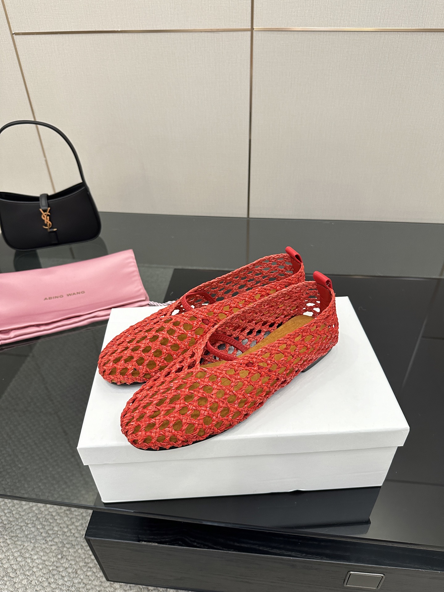 Abing Wang Weaves Sexy Mary Jane Shoes with Crystal Coating. - 图片 2