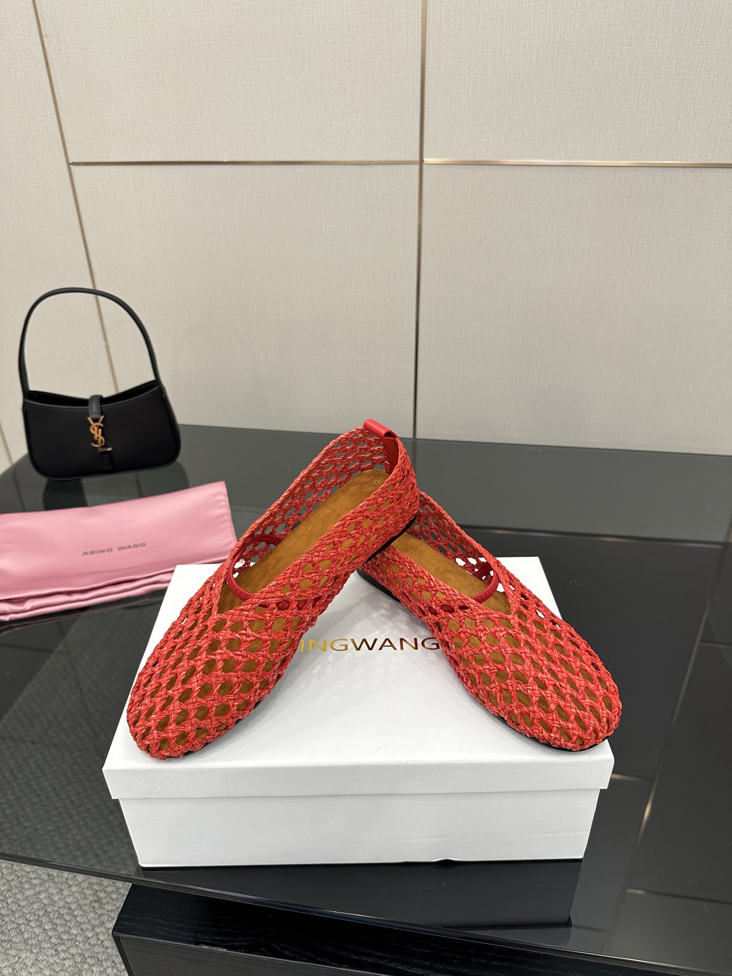 Abing Wang Weaves Sexy Mary Jane Shoes with Crystal Coating. - 图片 6