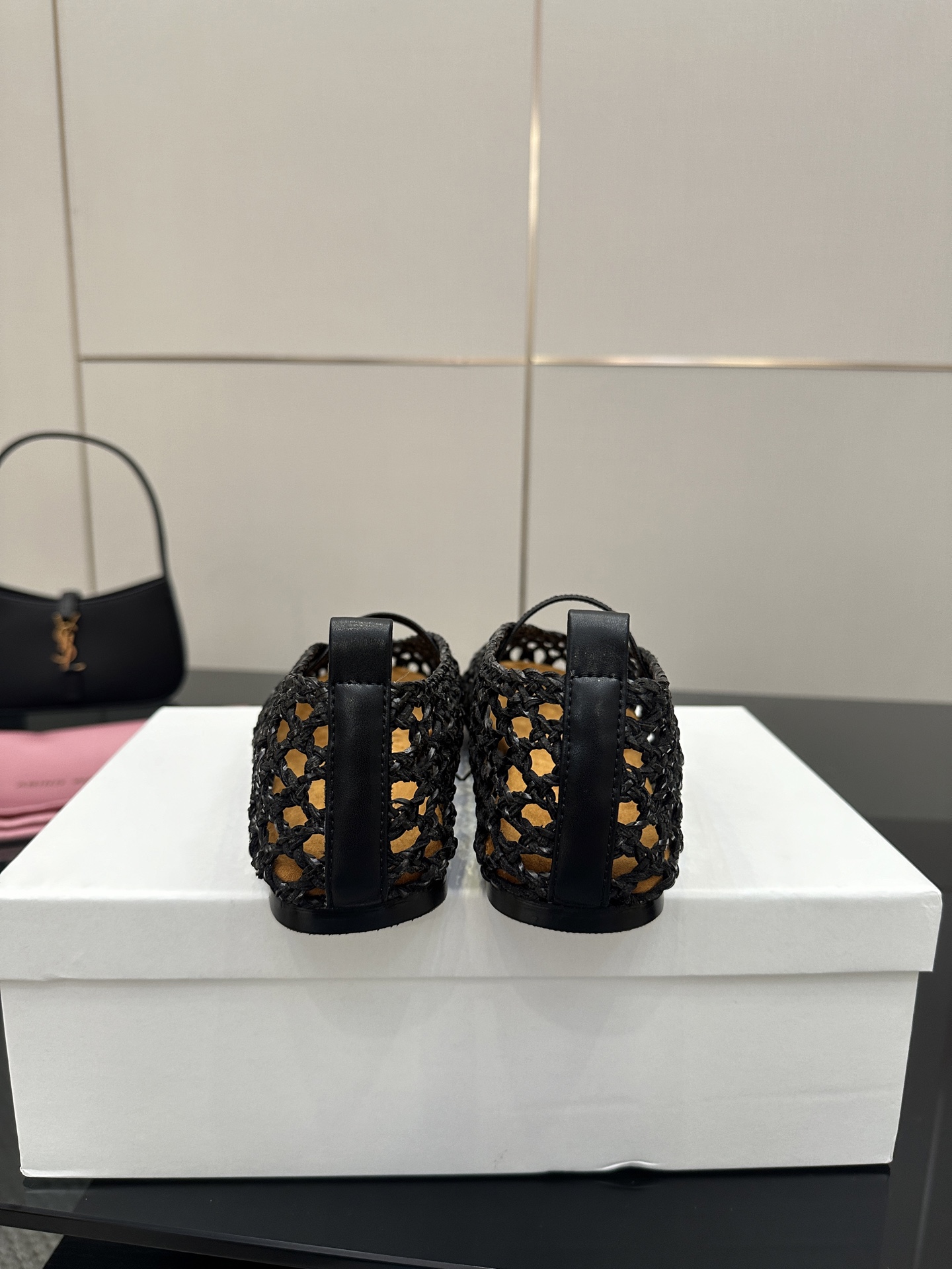 Stylish Weave Mary Jane Shoes with Crystal Coating, Velvet Pumping Foot, Rubber Sole. - 图片 8