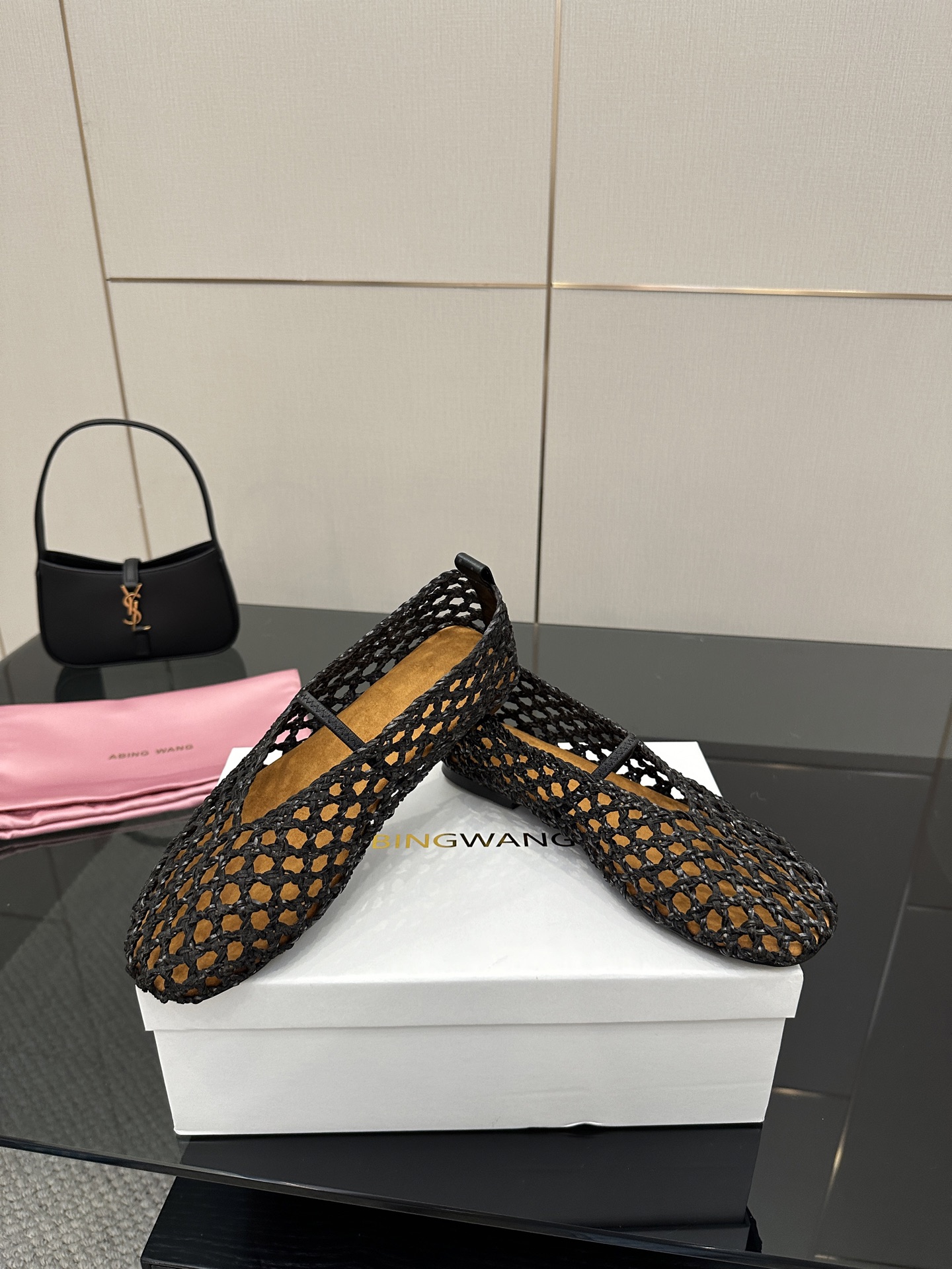 Stylish Weave Mary Jane Shoes with Crystal Coating, Velvet Pumping Foot, Rubber Sole. - 图片 6