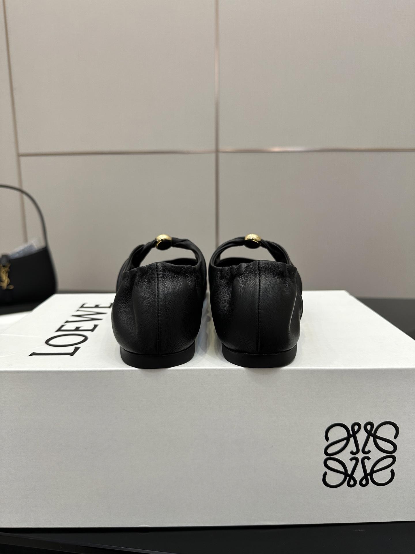 High-end LOEWE/Royvette 2025 Slipper: Stylish, Vintage, Superb Quality, Zirconium Fabric, Sheep Skin - 图片 8