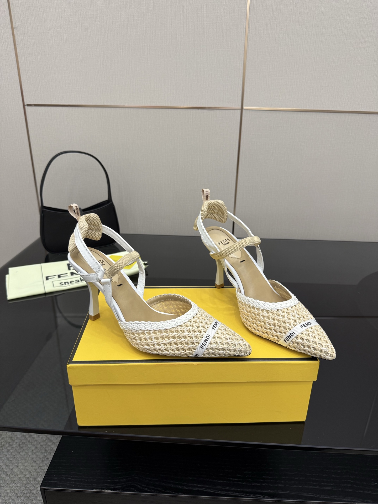 Fendi Colibrus Shoes: Italian Hummingbird Style with High-Tech Details - 图片 1