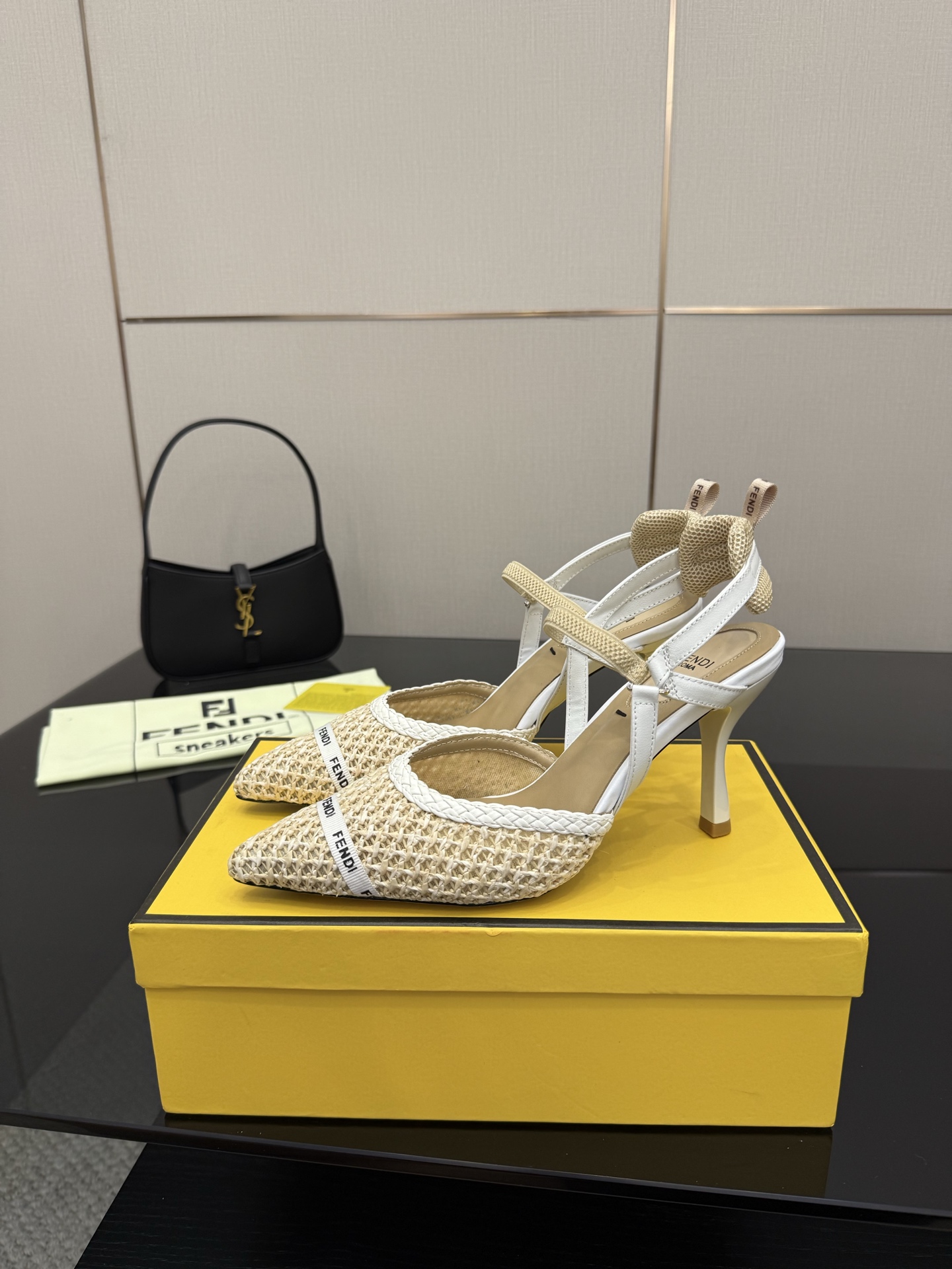 Fendi Colibrus Shoes: Italian Hummingbird Style with High-Tech Details - 图片 3