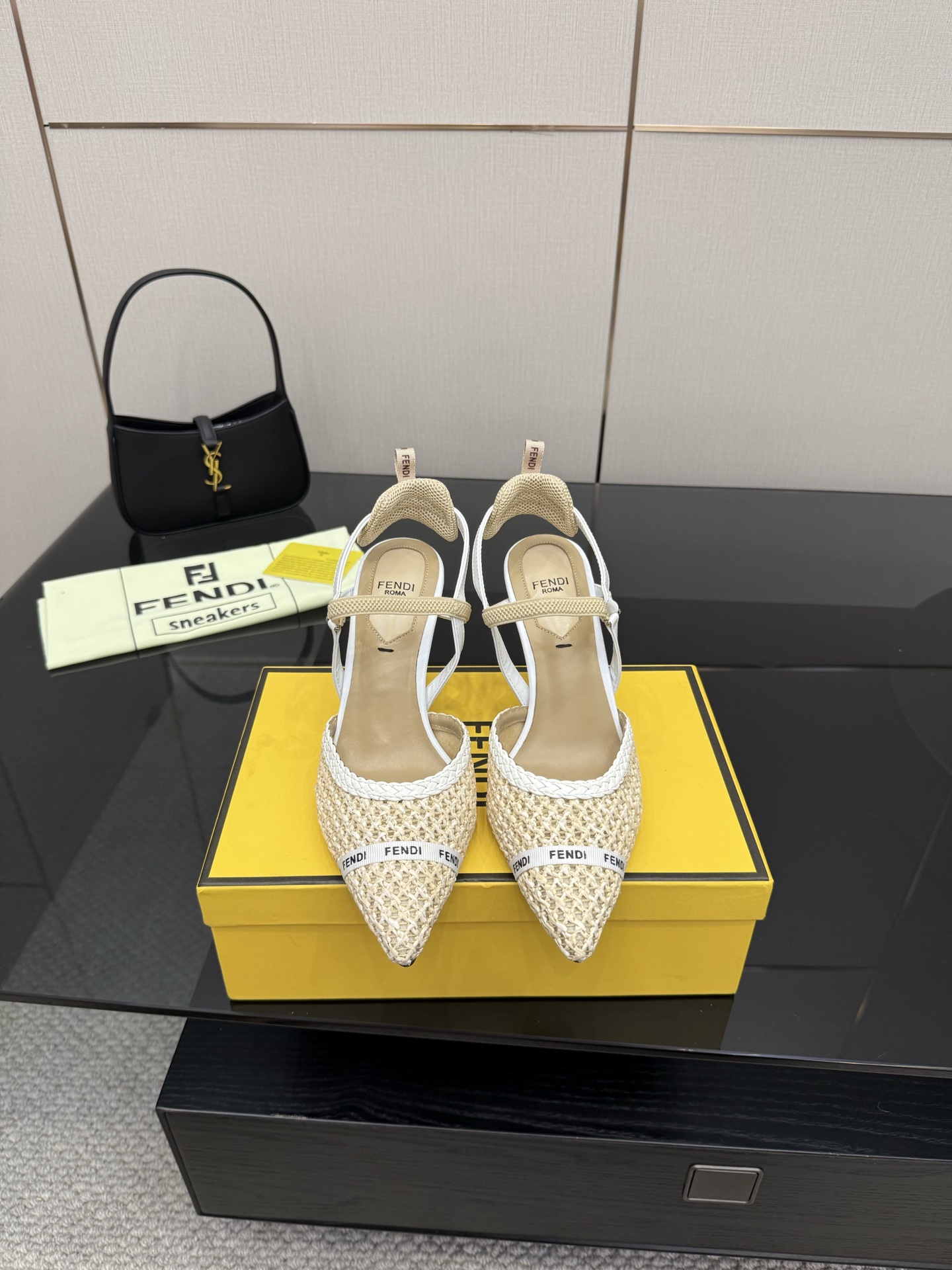 Fendi Colibrus Shoes: Italian Hummingbird Style with High-Tech Details - 图片 9