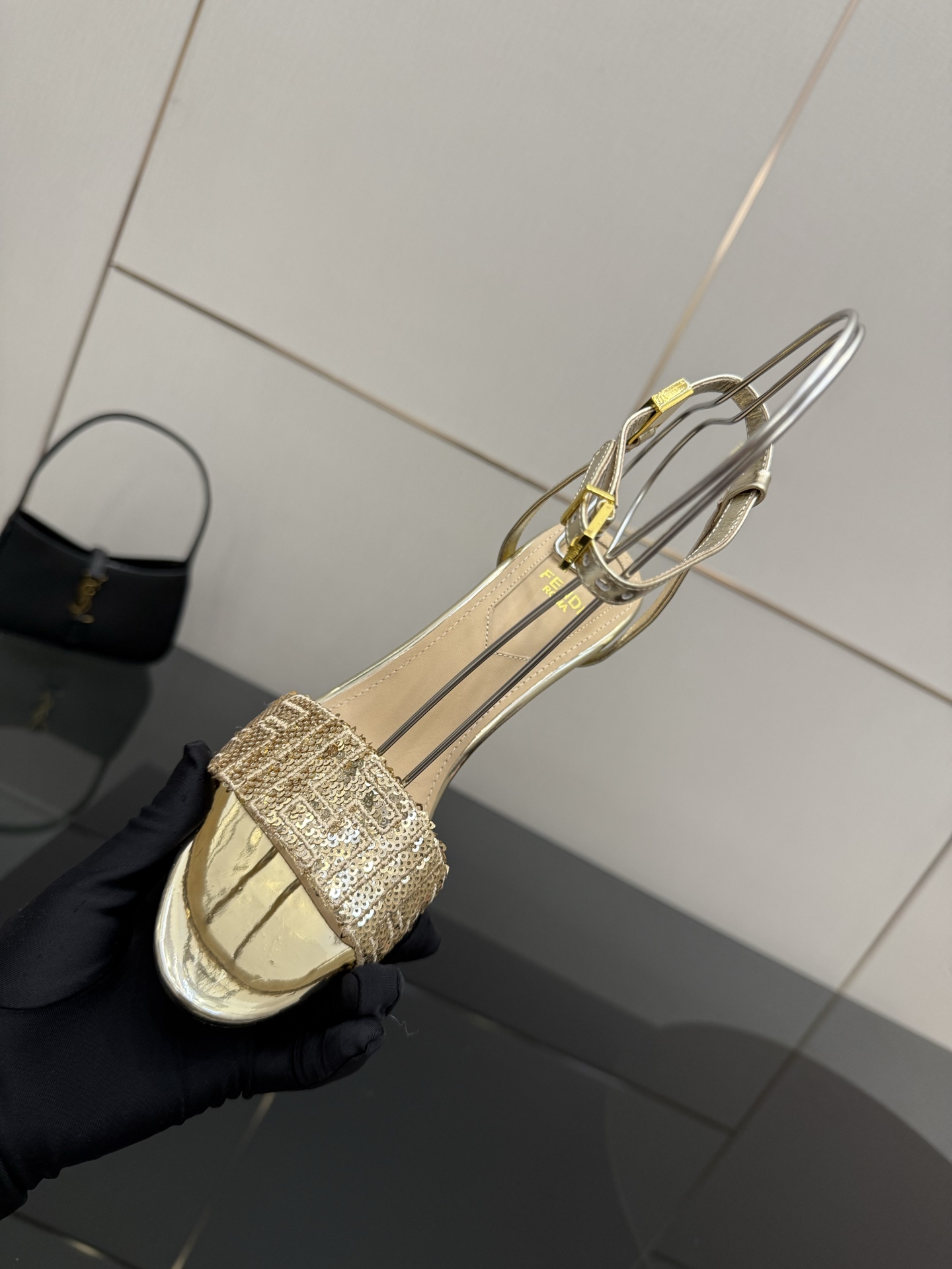 FENDI Delfina High Heels with FF Embroidery and Metal Straps - 图片 7