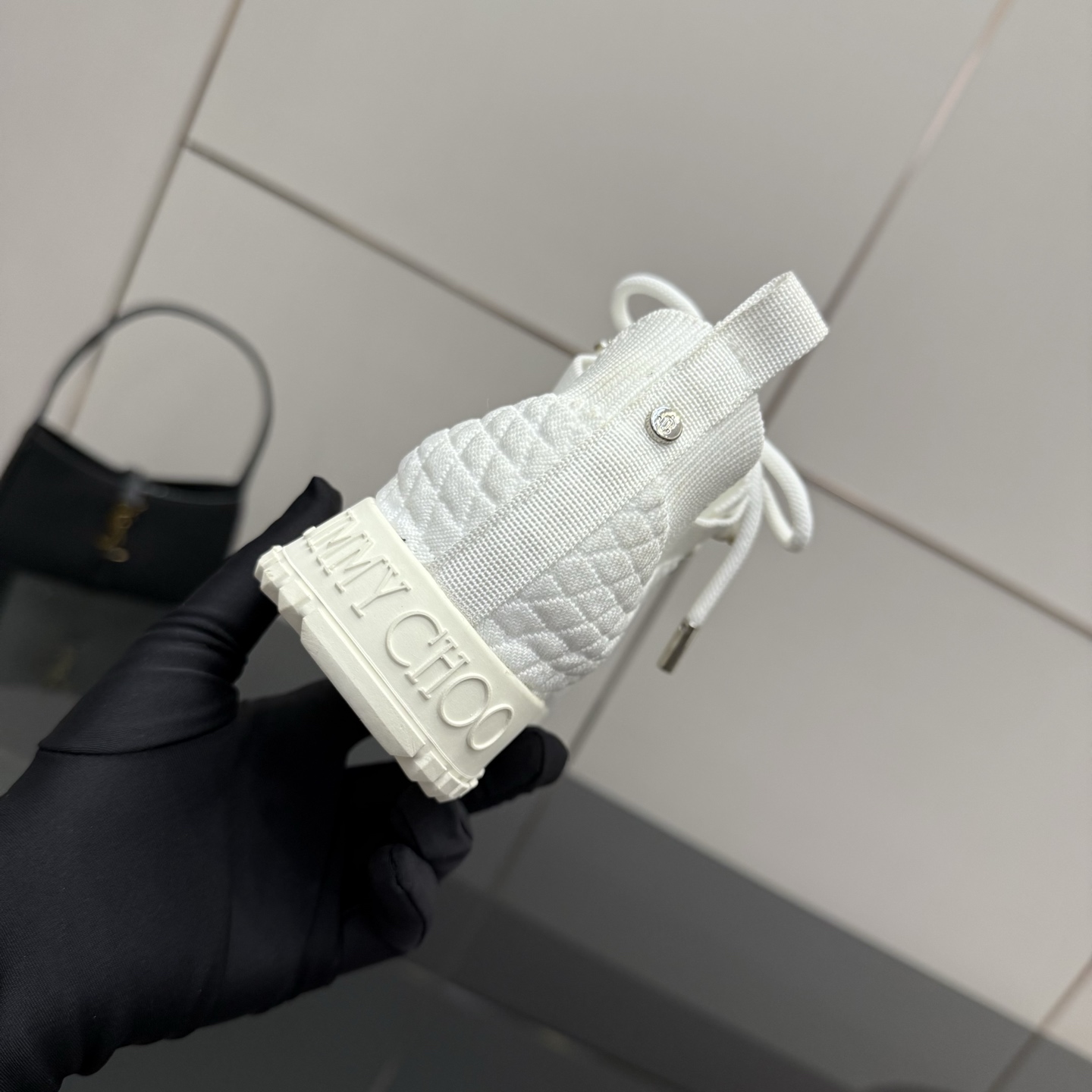Exclusive Fur-Lined Leisure Shoes: Linking Reality to the Future with Diversity - 图片 8