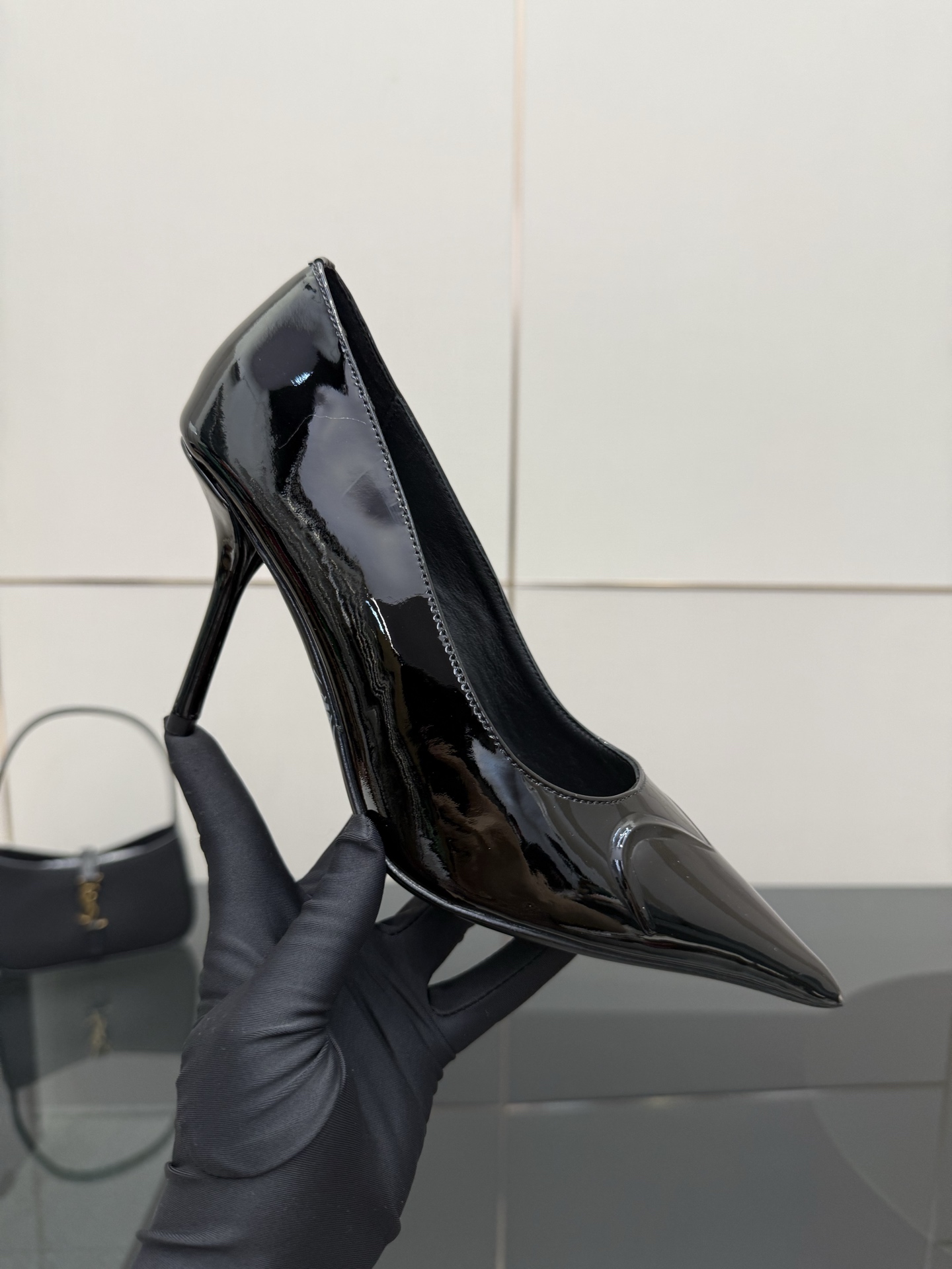 “Alai* 25ss High Heels: Transparent Design, Long Legs, Premium Materials | Spring Collection” - 图片 6