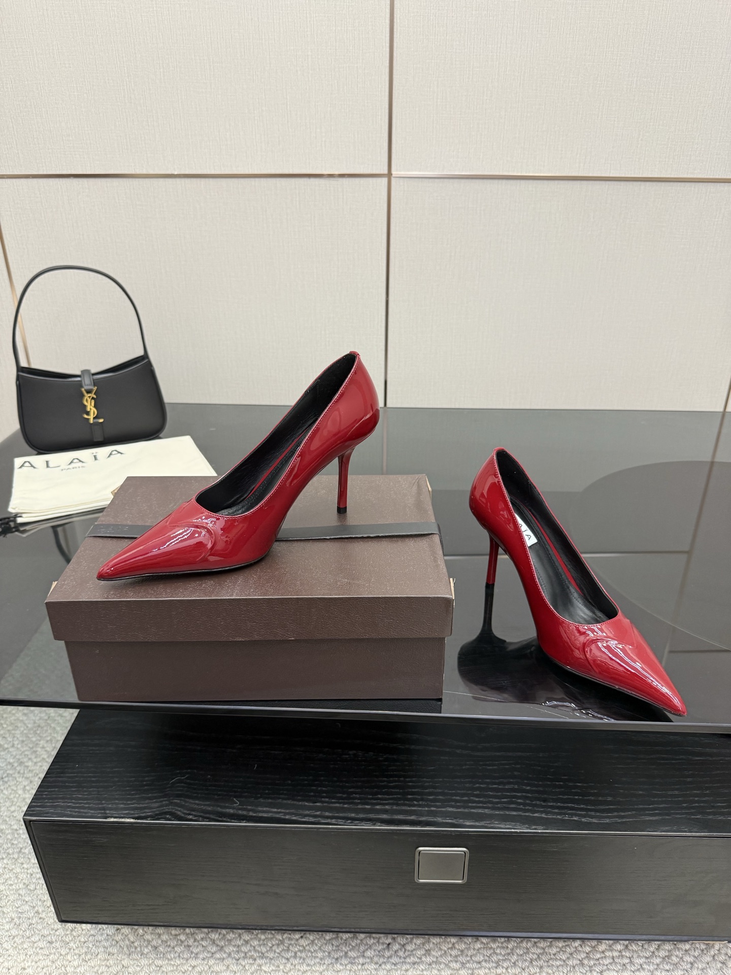 “Alaia 25ss High Heels: Top Quality, Transparent Design, Princess Feel – Silk/Paint, Sheep Skin, 9cm High” - 图片 5