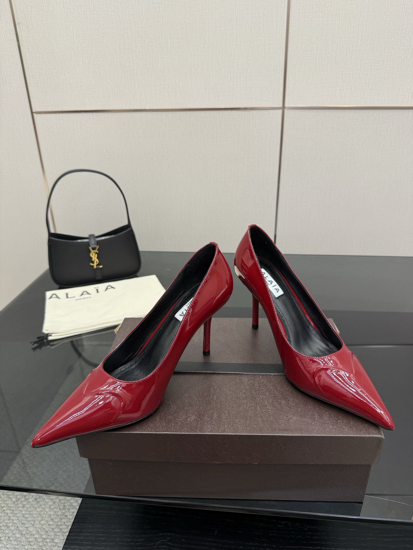 “Alaia 25ss High Heels: Top Quality, Transparent Design, Princess Feel – Silk/Paint, Sheep Skin, 9cm High” - 图片 2