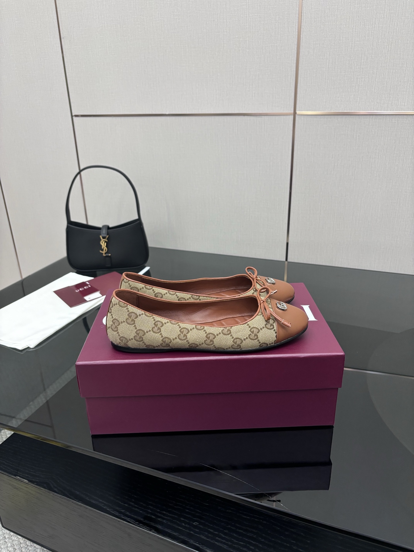 “GUCCI 25-Stamped Ballet Shoes: Popular Custom Cow Skin and Paint Skin Footwear for Ballerinas” - 图片 4