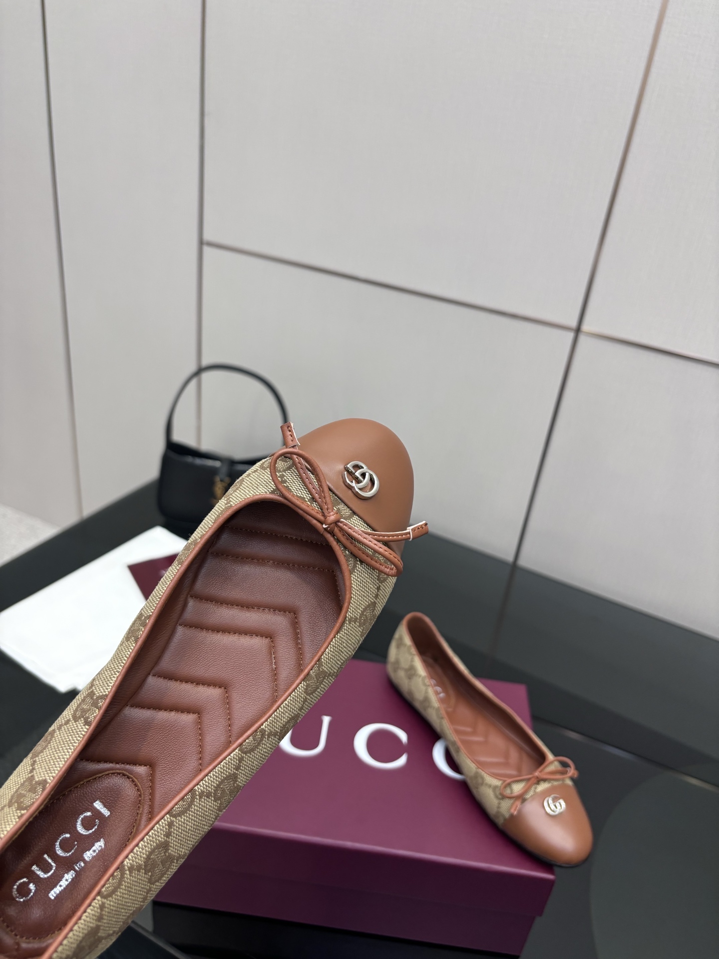 “GUCCI 25-Stamped Ballet Shoes: Popular Custom Cow Skin and Paint Skin Footwear for Ballerinas” - 图片 9