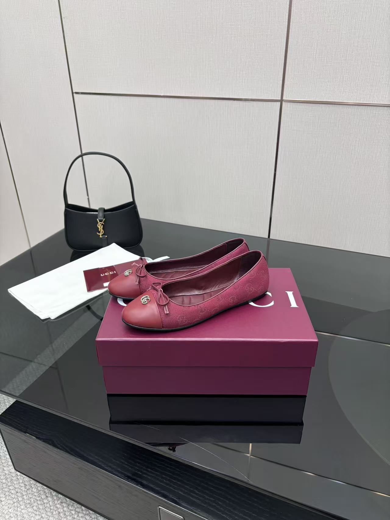 “GUCCI 25-Stamped Ballet Shoes: Custom Design, Premium Materials, Popular Ballerina Style” - 图片 4